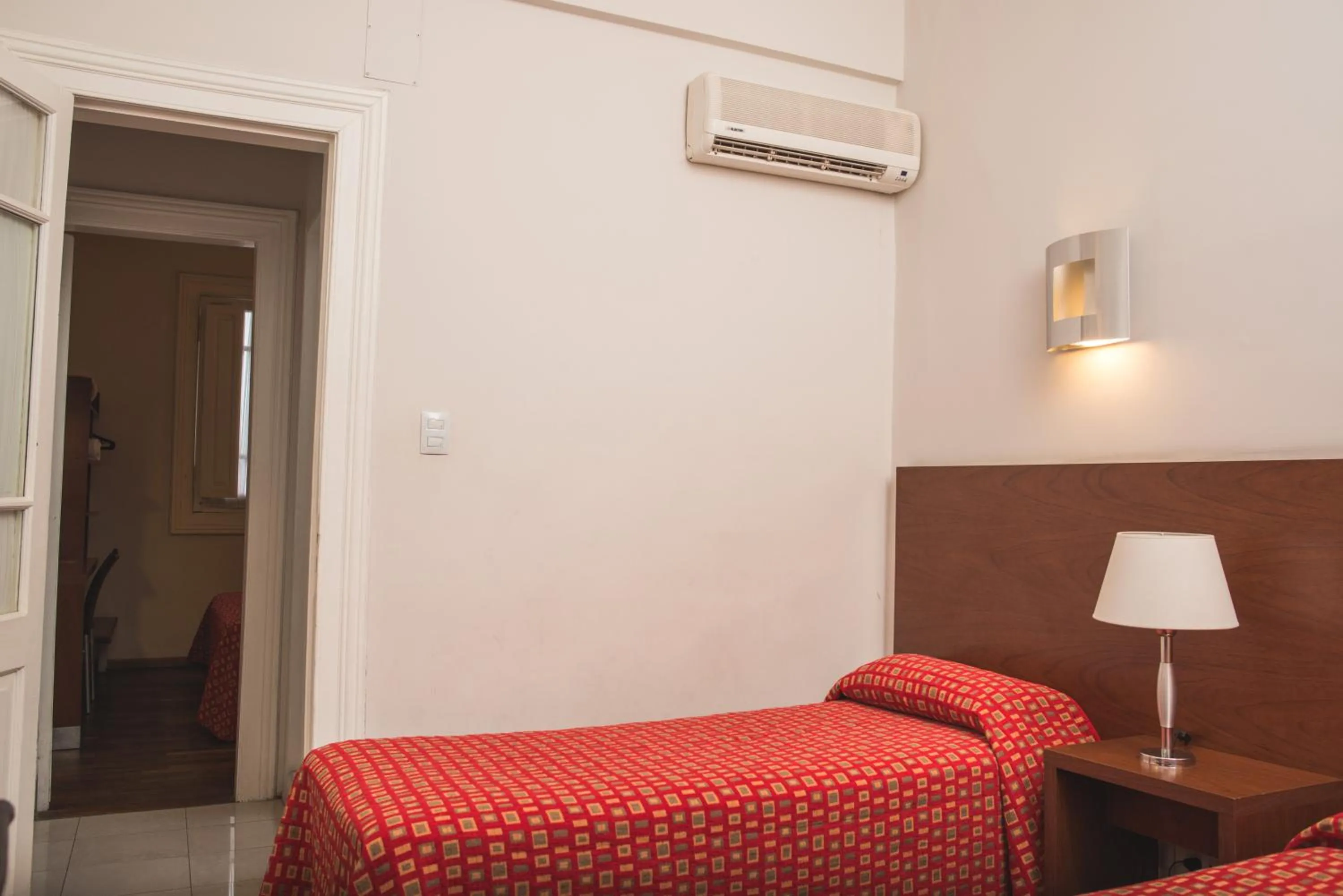 Bedroom, Bed in Gran Hotel Victoria Cordoba Argentina