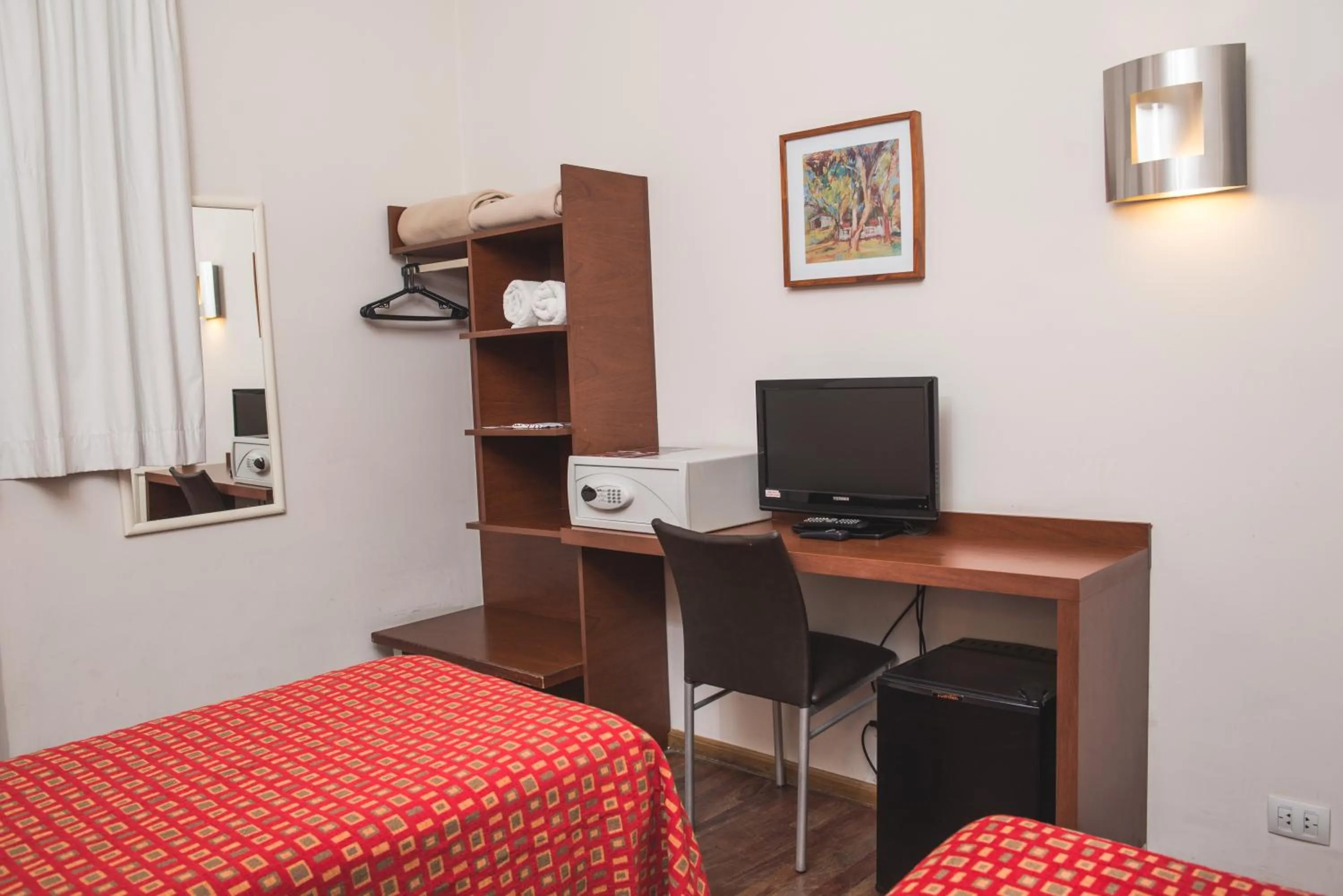 Bedroom, Bed in Gran Hotel Victoria Cordoba Argentina