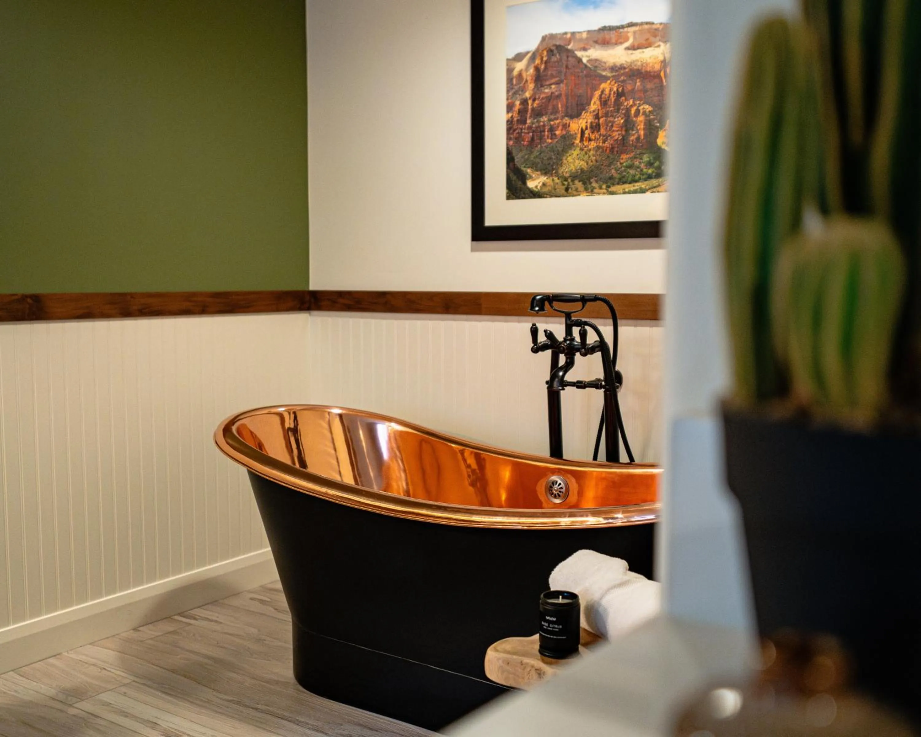 Hot Tub in Petty Ranch Inn