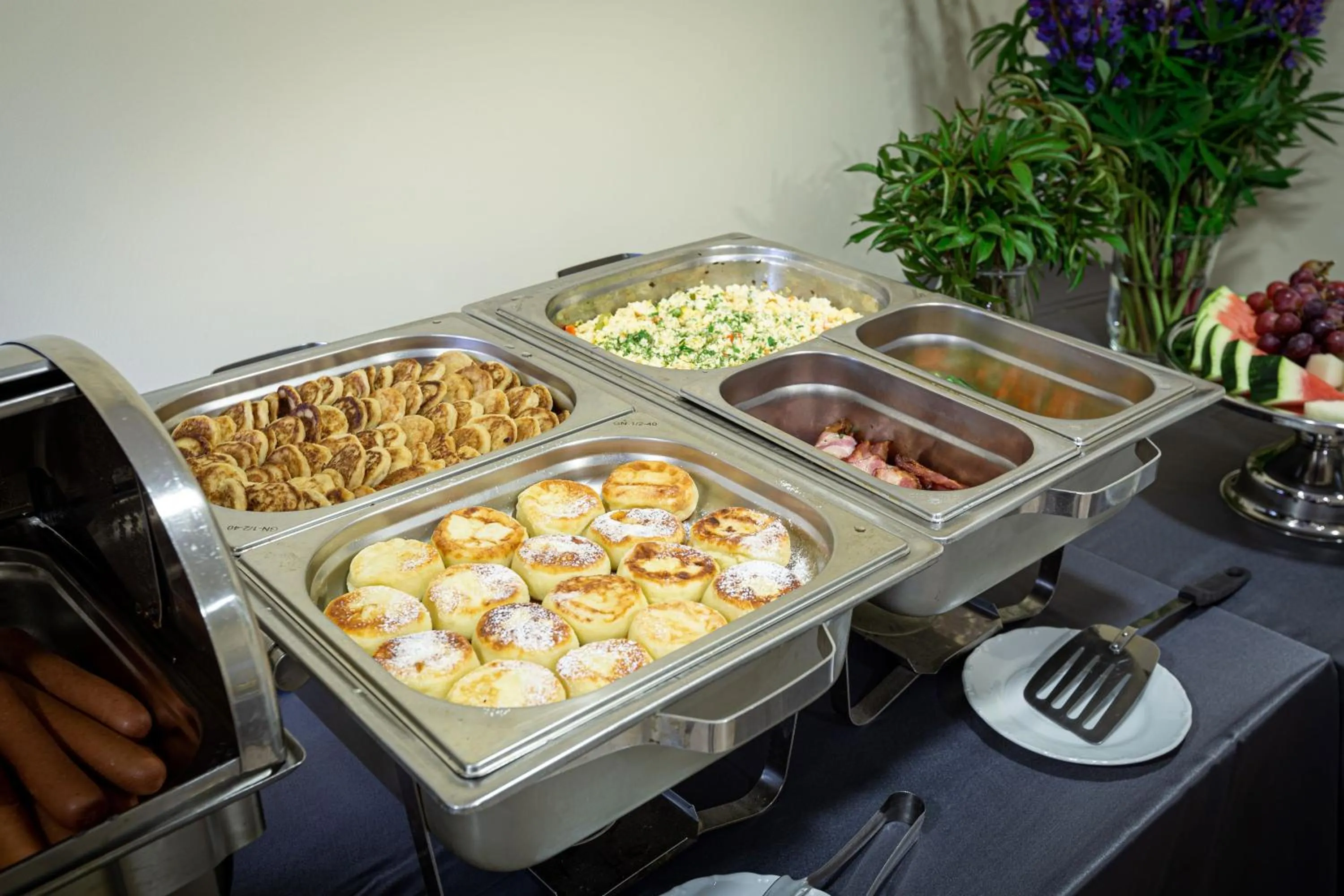 Buffet breakfast in Galia