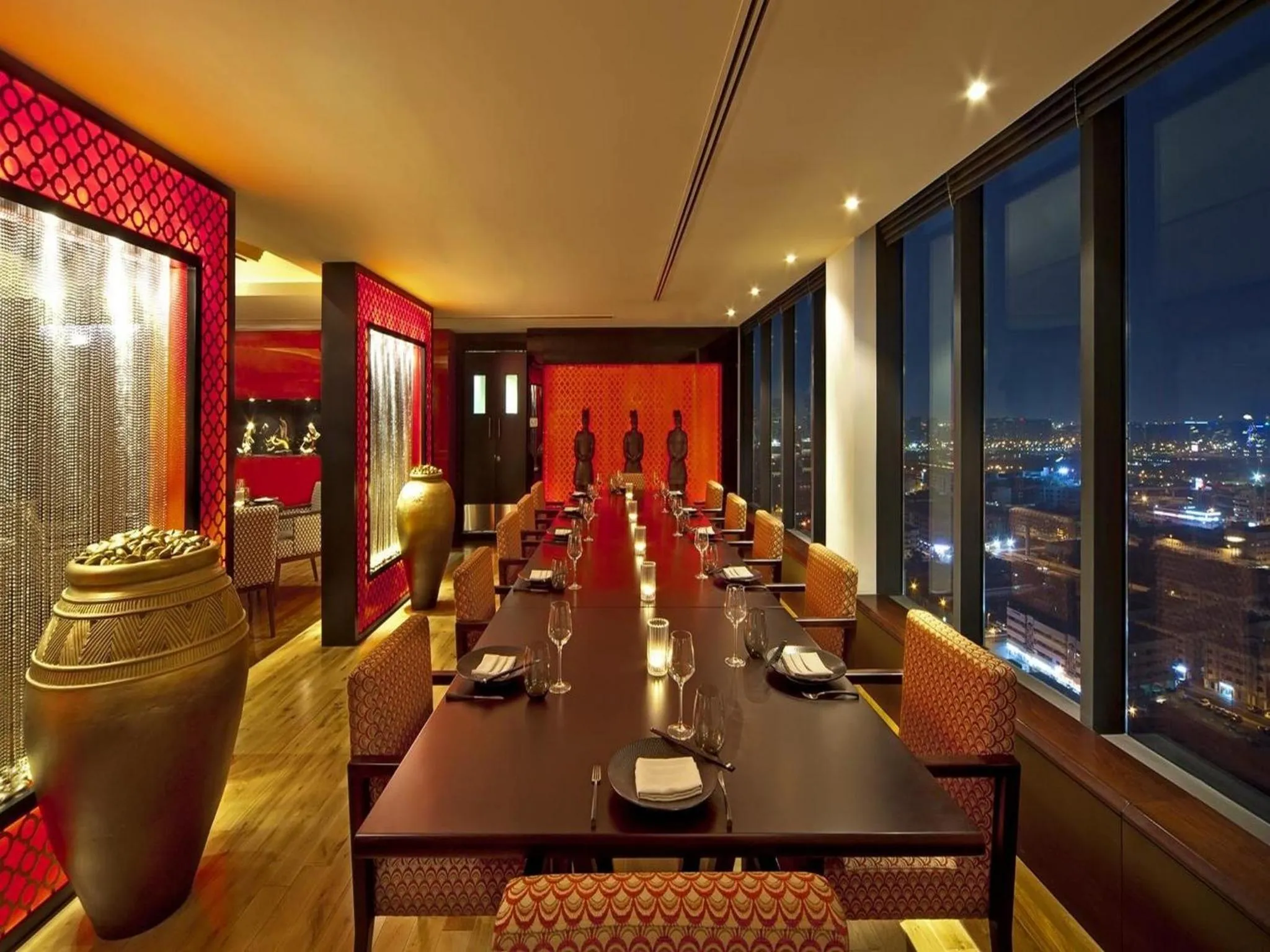 Restaurant/places to eat in Park Regis Kris Kin Hotel