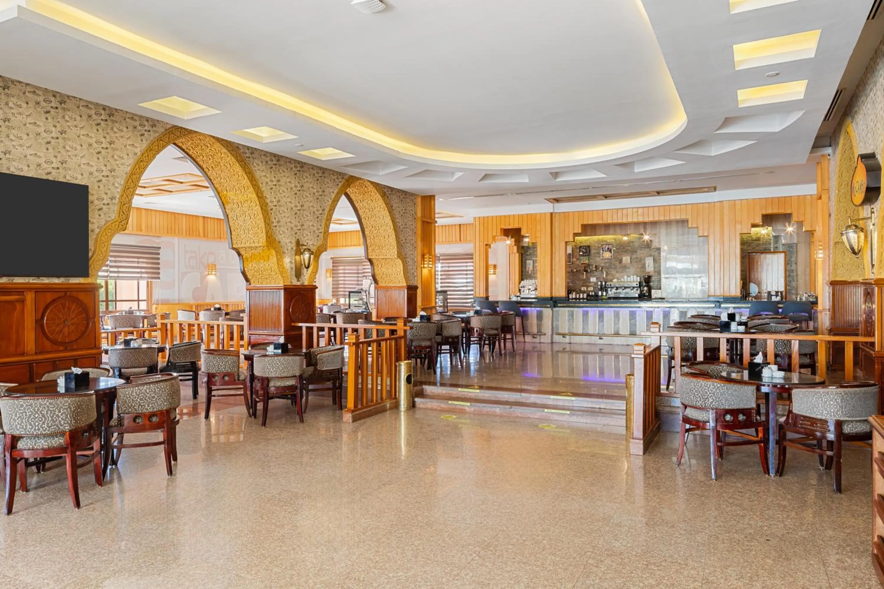 TV and multimedia in Pickalbatros Palace - Aqua Park Hurghada