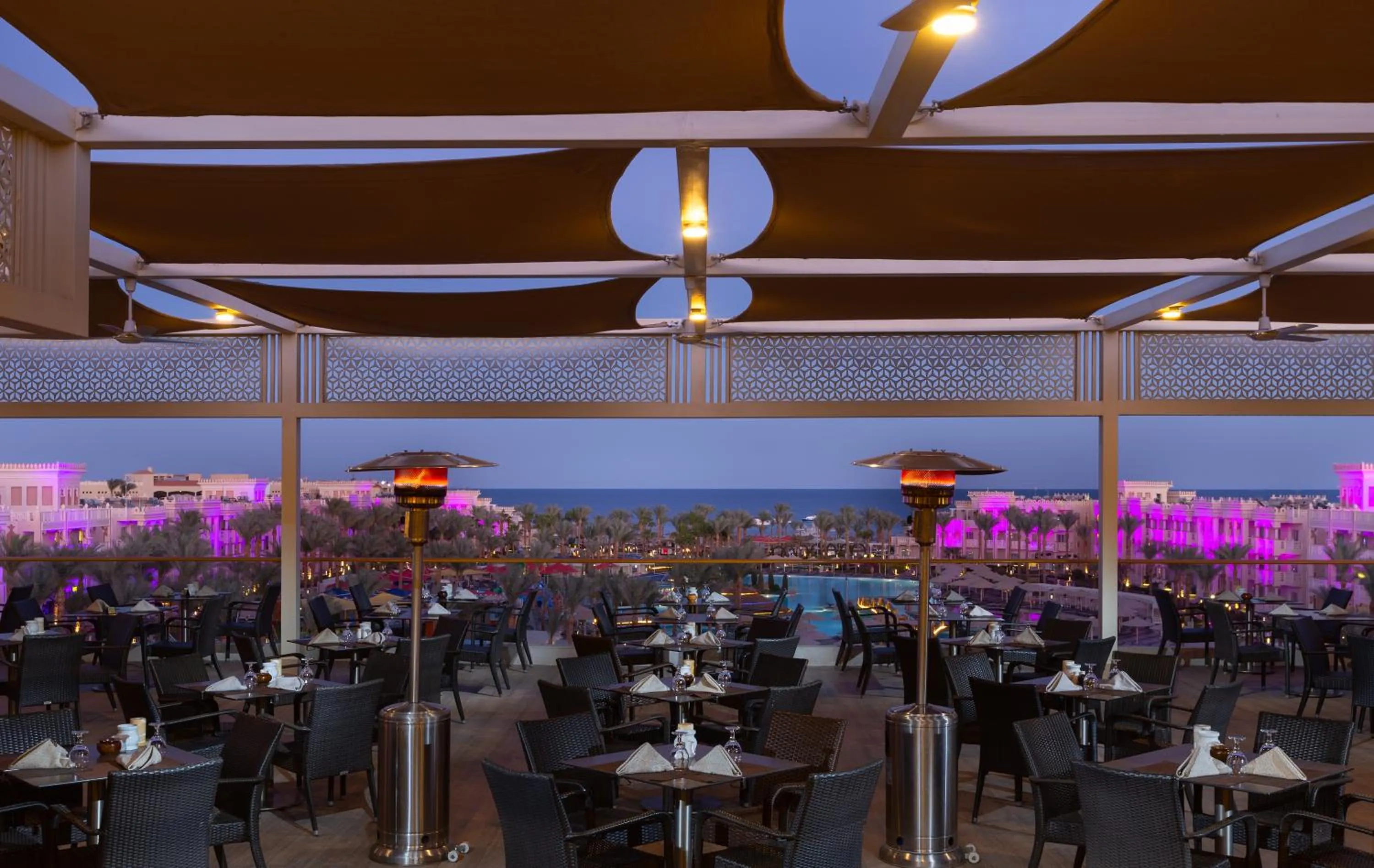Restaurant/places to eat in Pickalbatros Palace - Aqua Park Hurghada