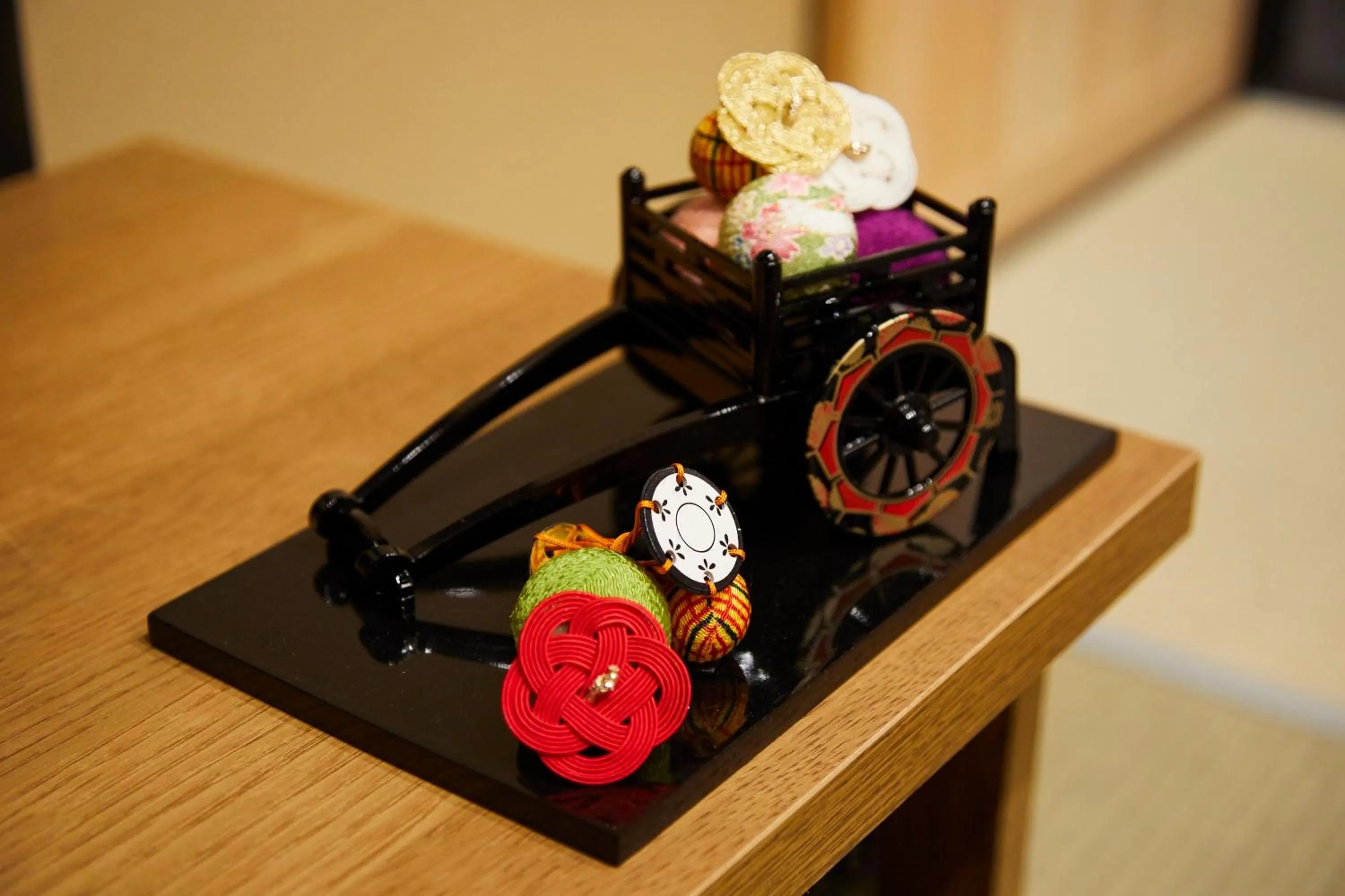 Decorative detail in Rinn Gojomibugawa East