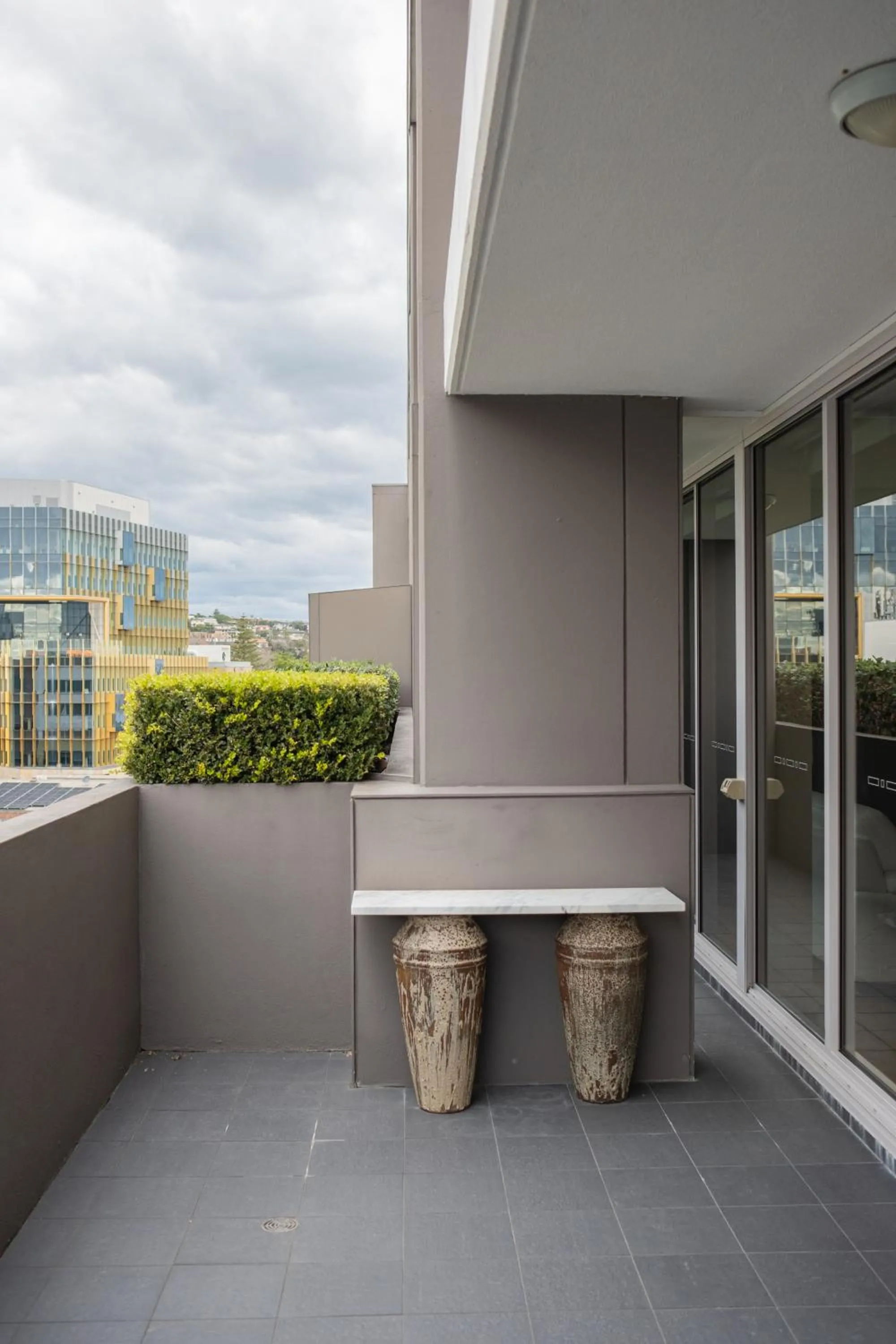 Honeysuckle Executive Apartments