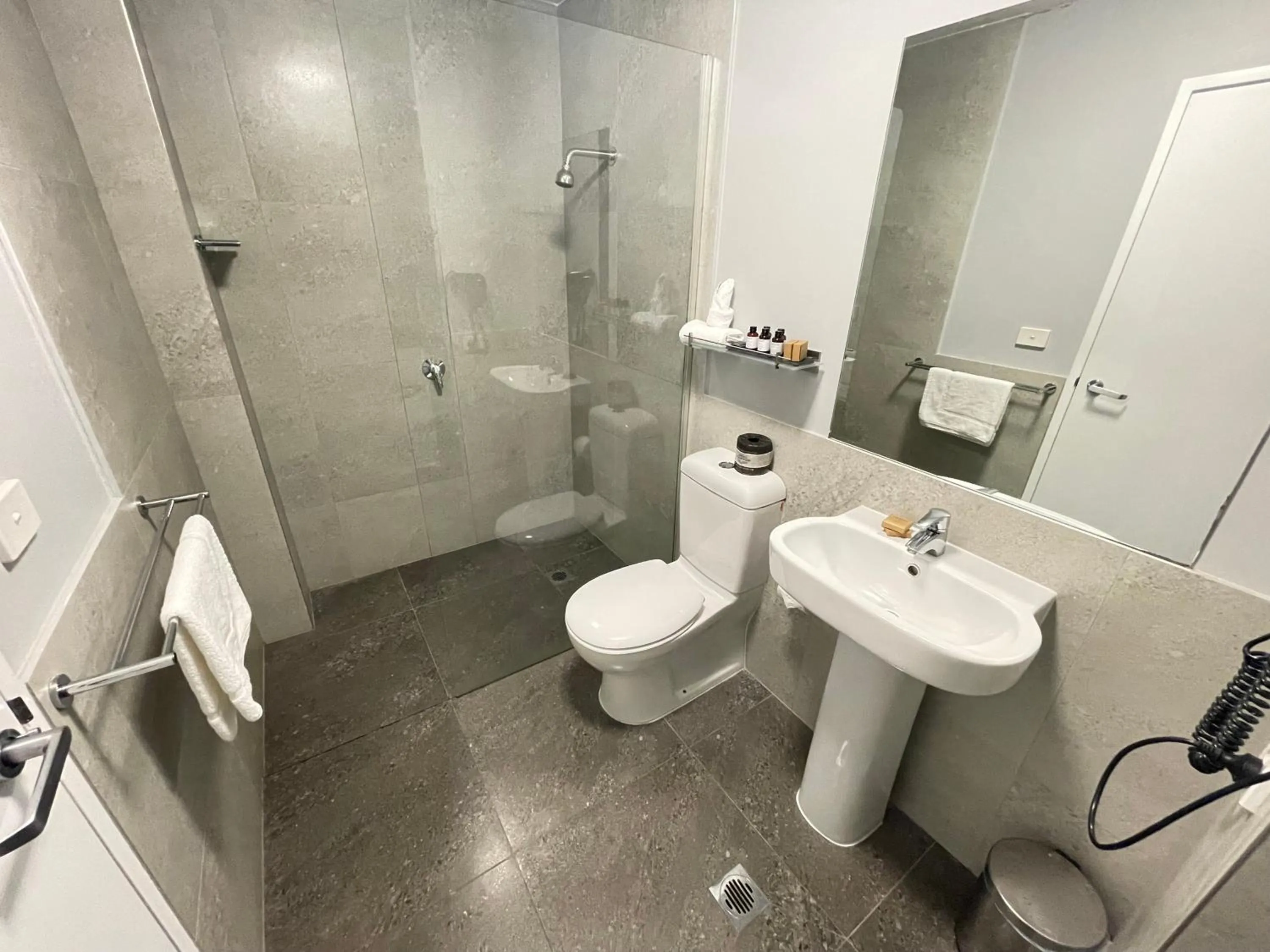 Honeysuckle Executive Apartments