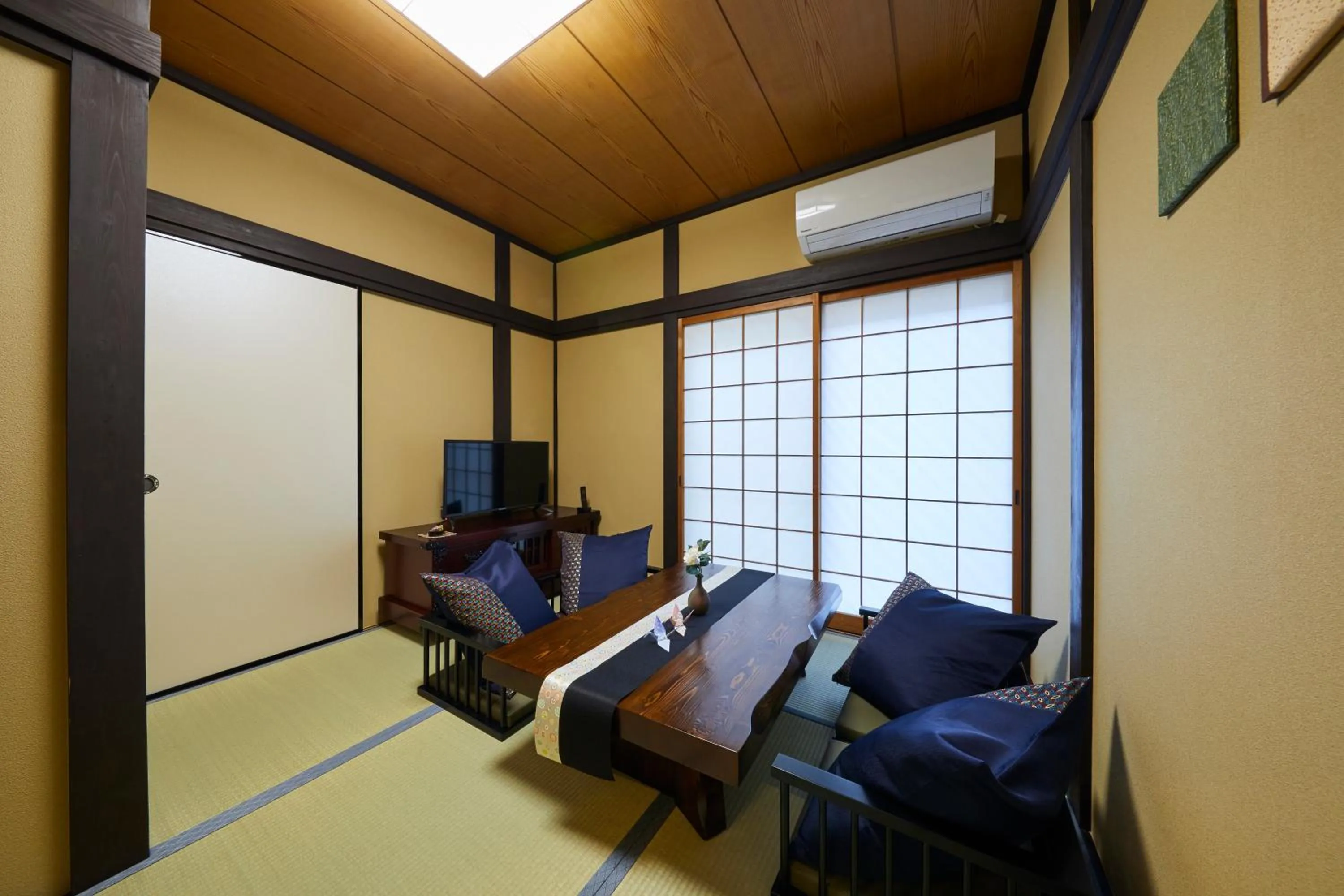 Living room in Rinn Yasaka Kodaiji