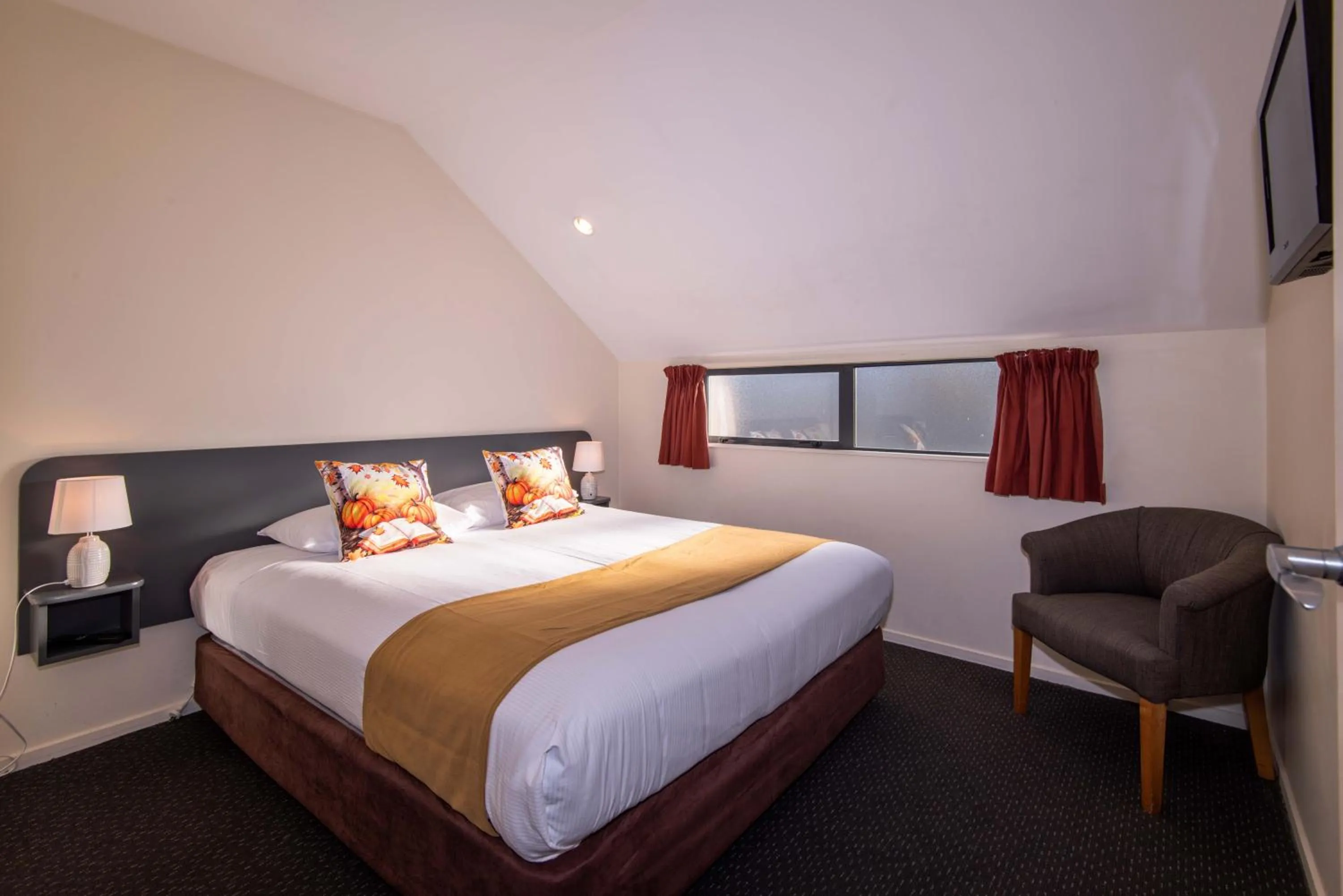 Bed in 298 Westside Motor Lodge