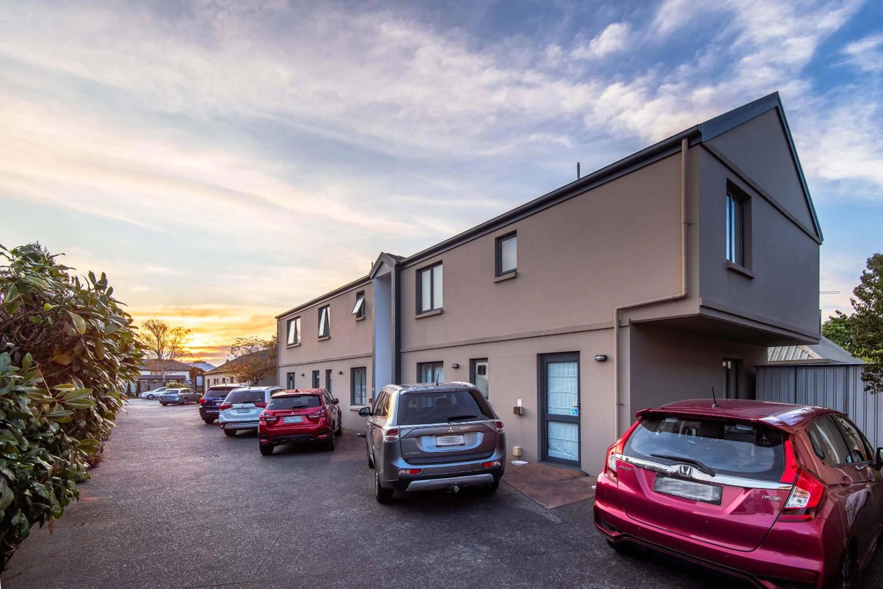 Property building in 298 Westside Motor Lodge