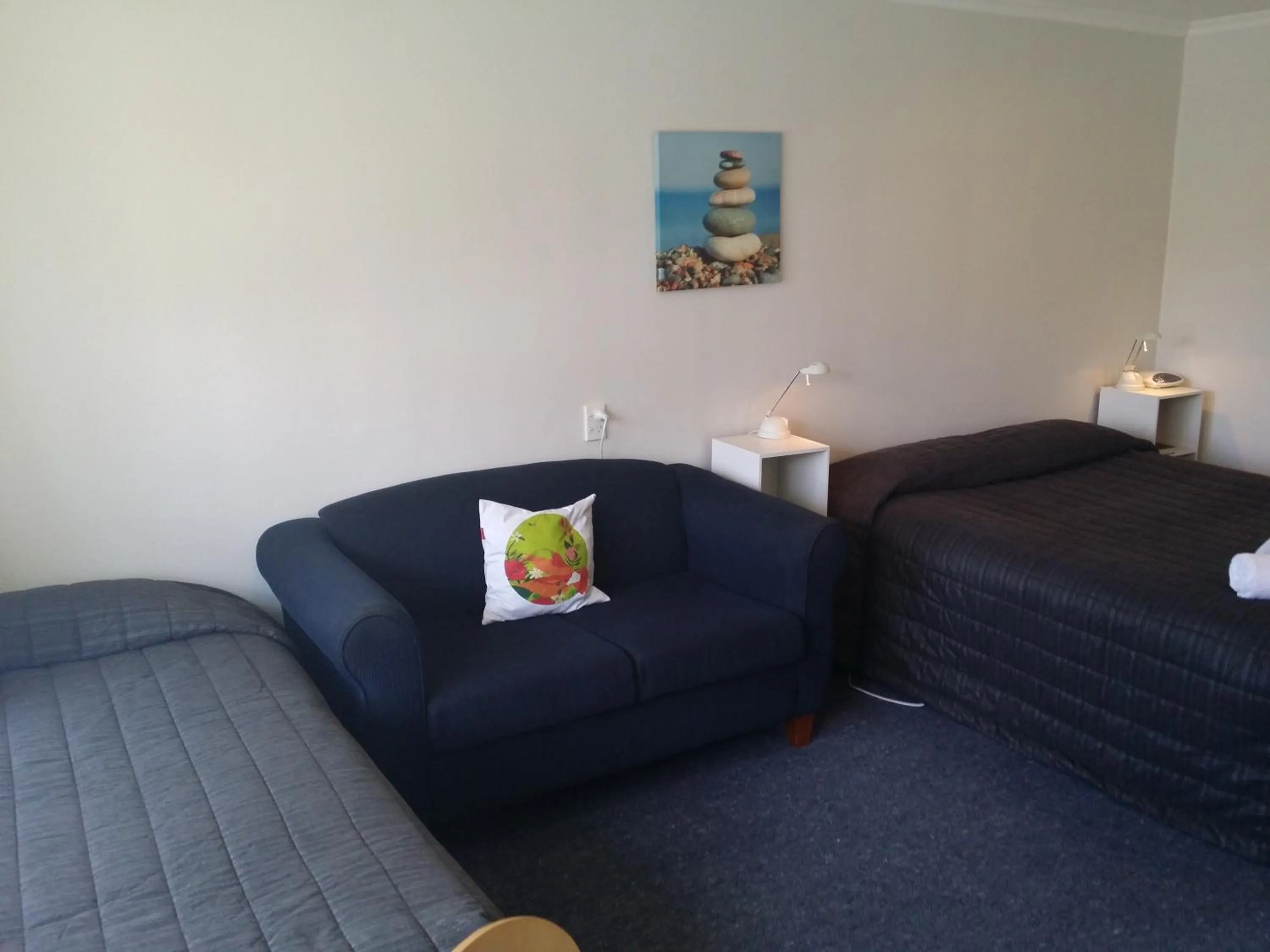 Day in Fairway Motel & Apartments