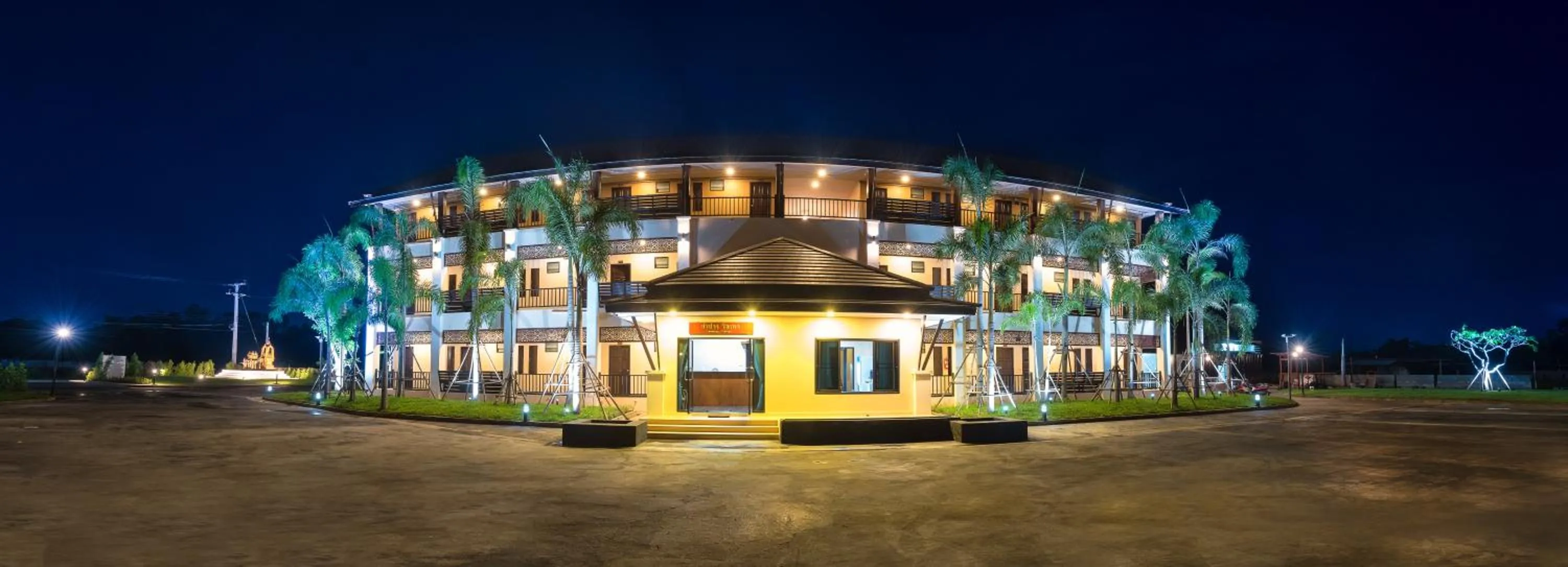 Facade/entrance in Lampang Vintage