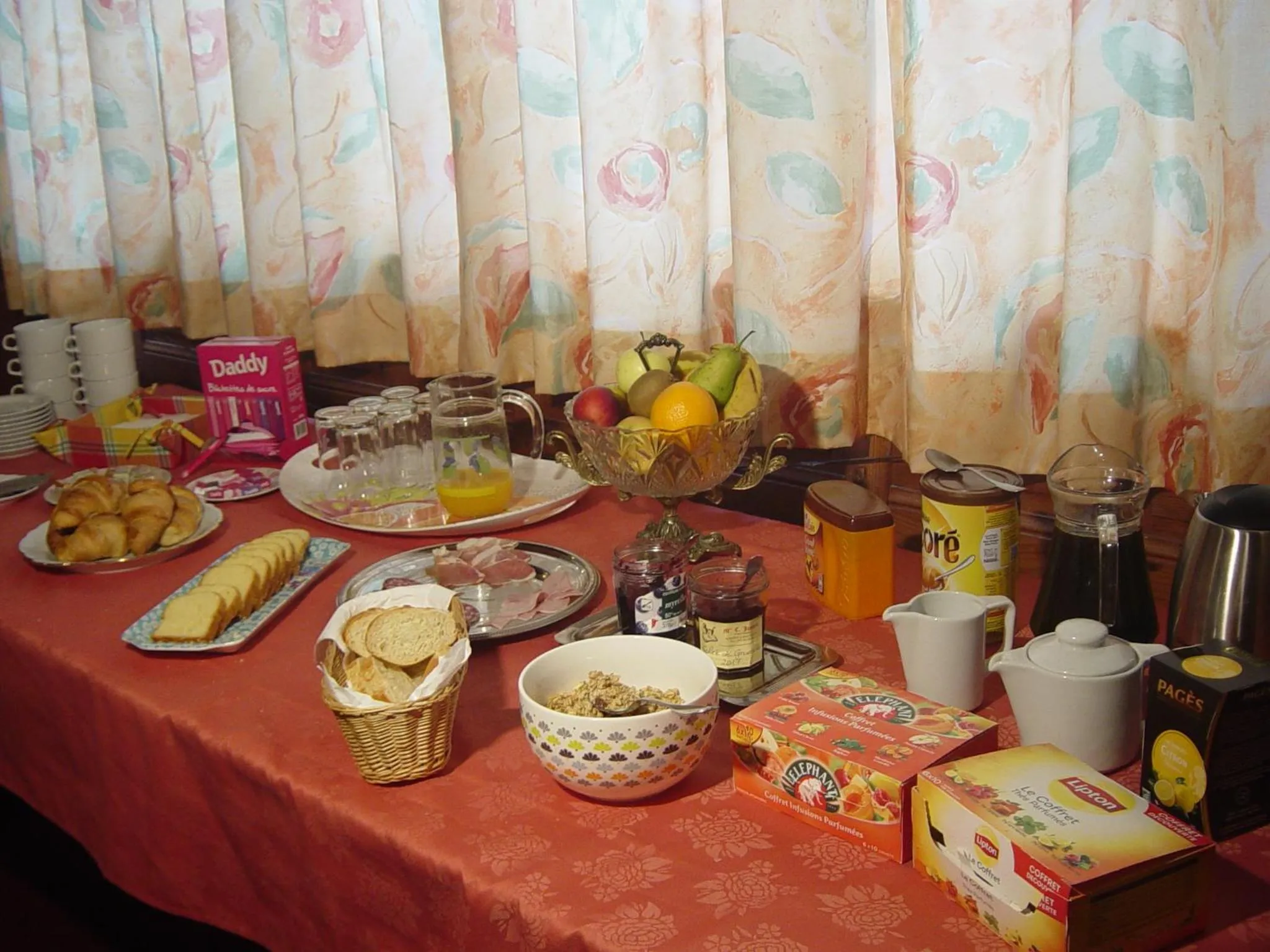 Breakfast in ADONIS CHAMBRES D'HOTES