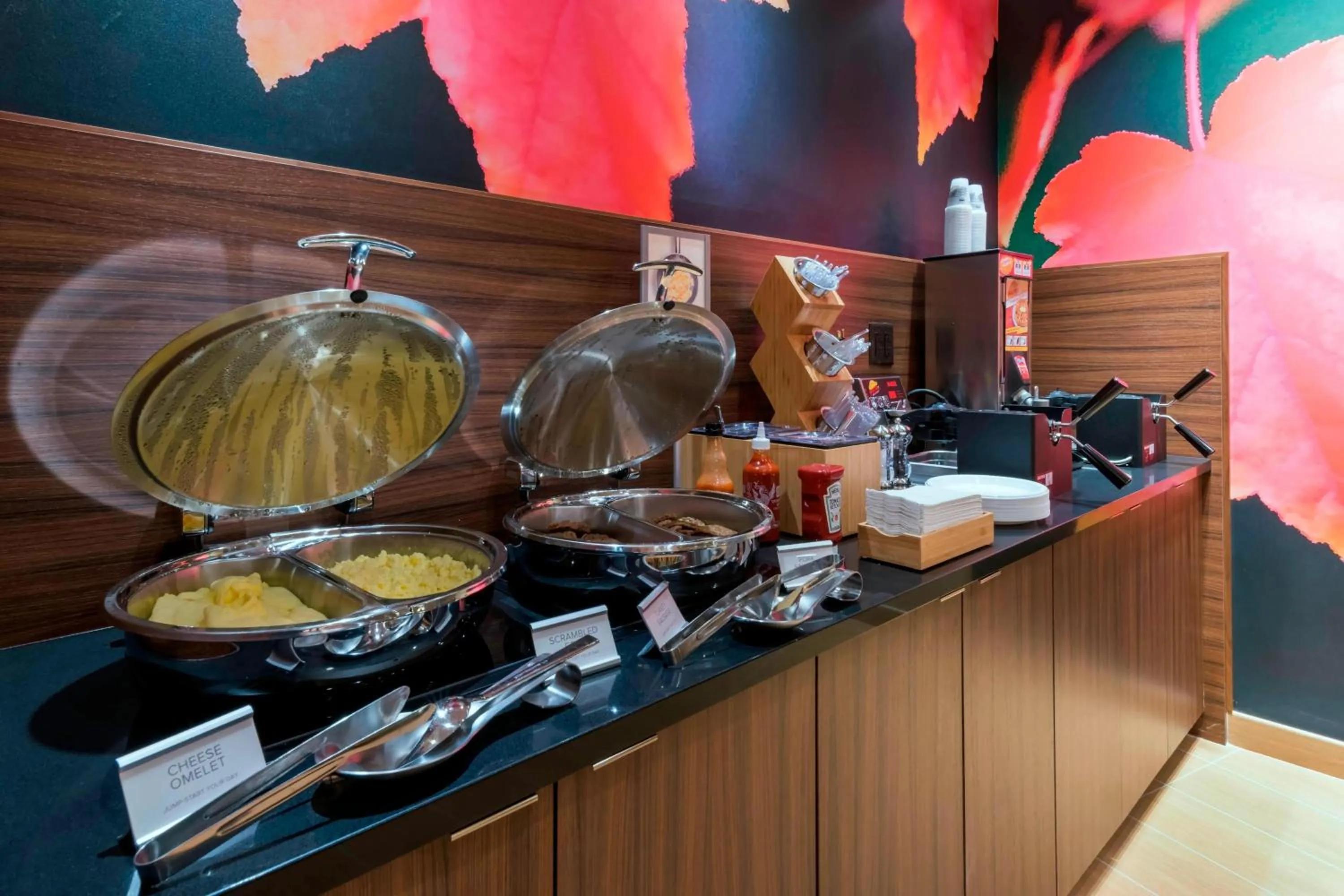 Breakfast in Fairfield Inn & Suites by Marriott Boston Marlborough/Apex Center