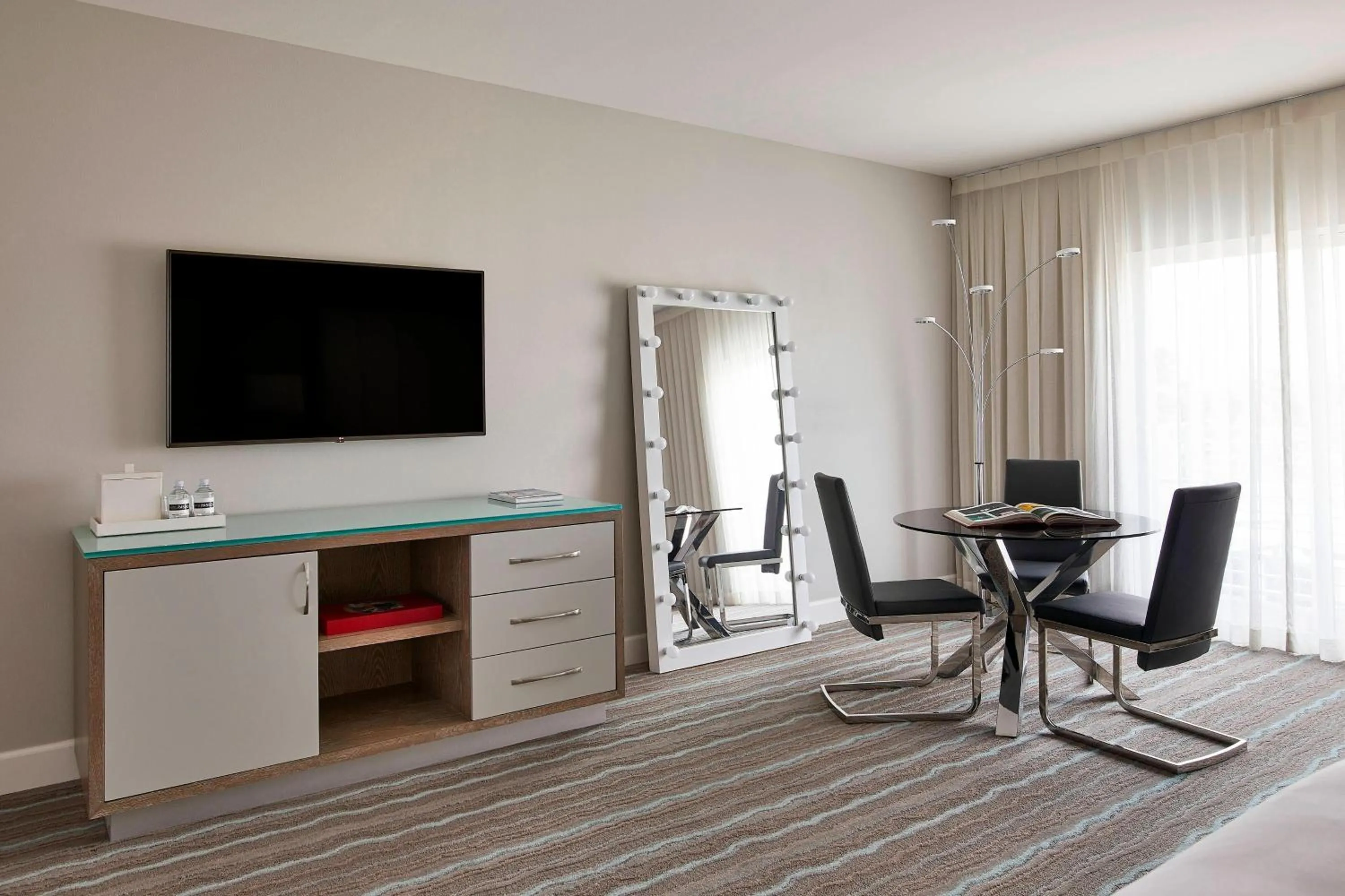 Photo of the whole room in HOTEL PASEO, Autograph Collection