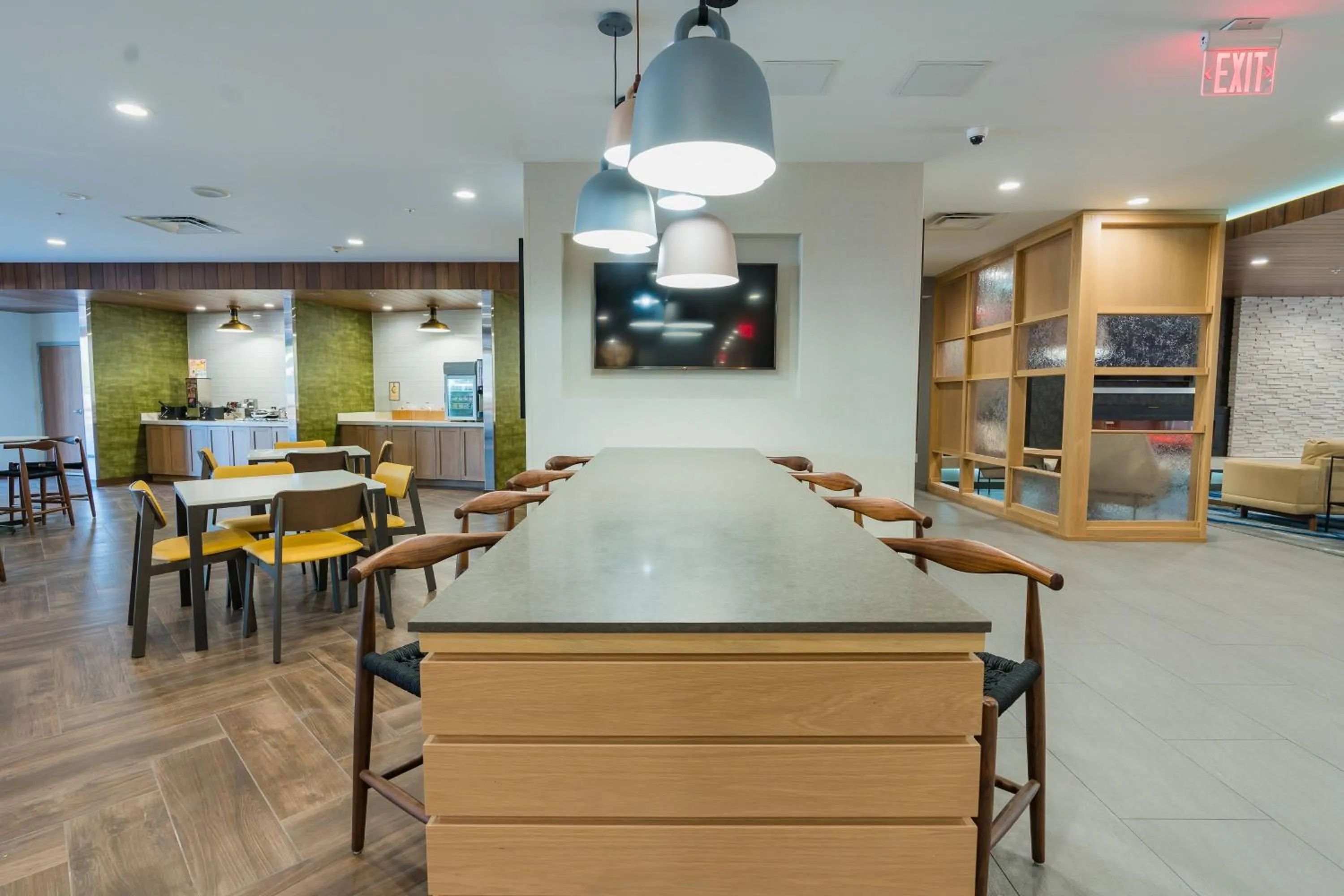 Restaurant/places to eat in Fairfield Inn & Suites by Marriott Gainesville I-75