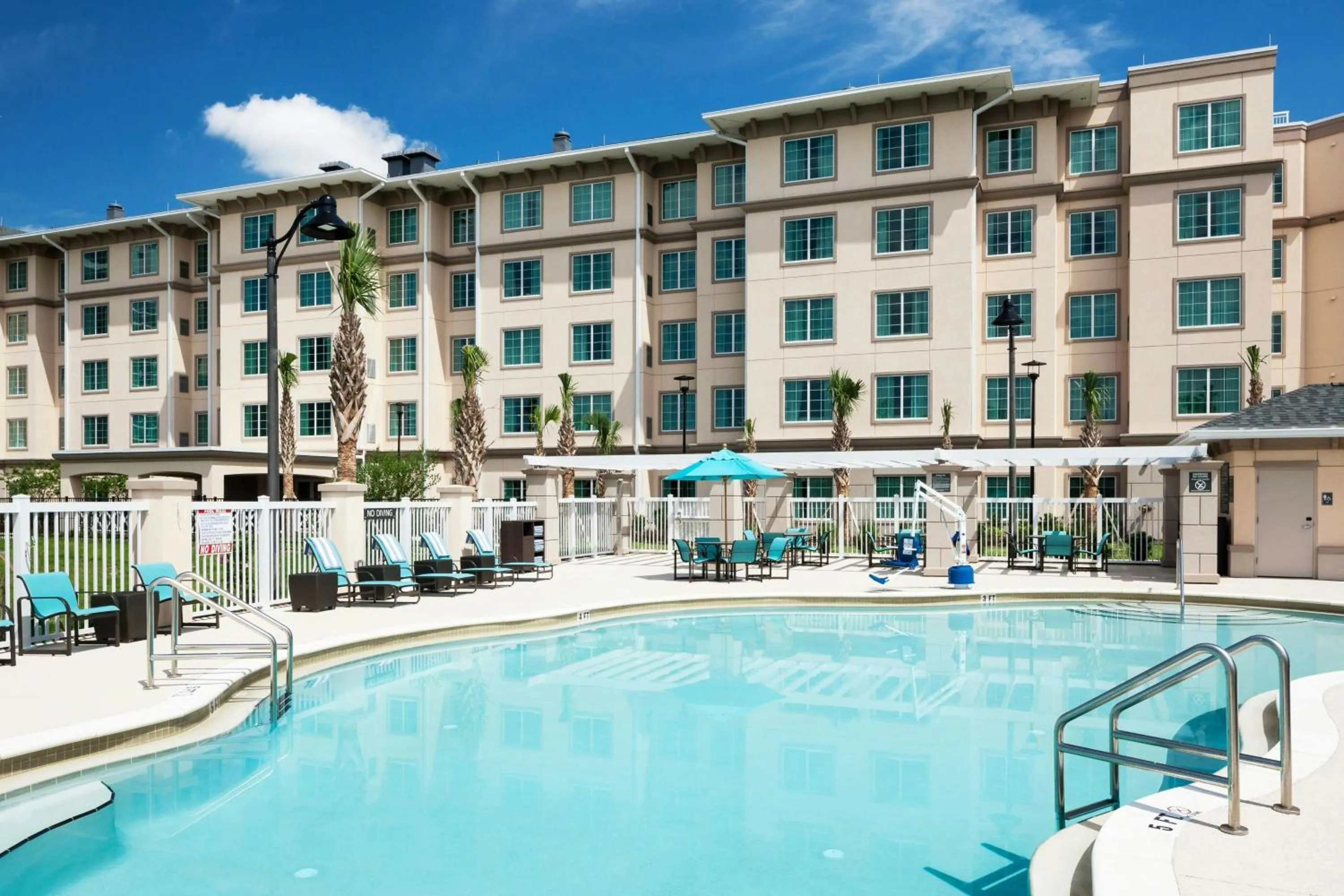 Swimming pool in Residence Inn by Marriott Near Universal Orlando