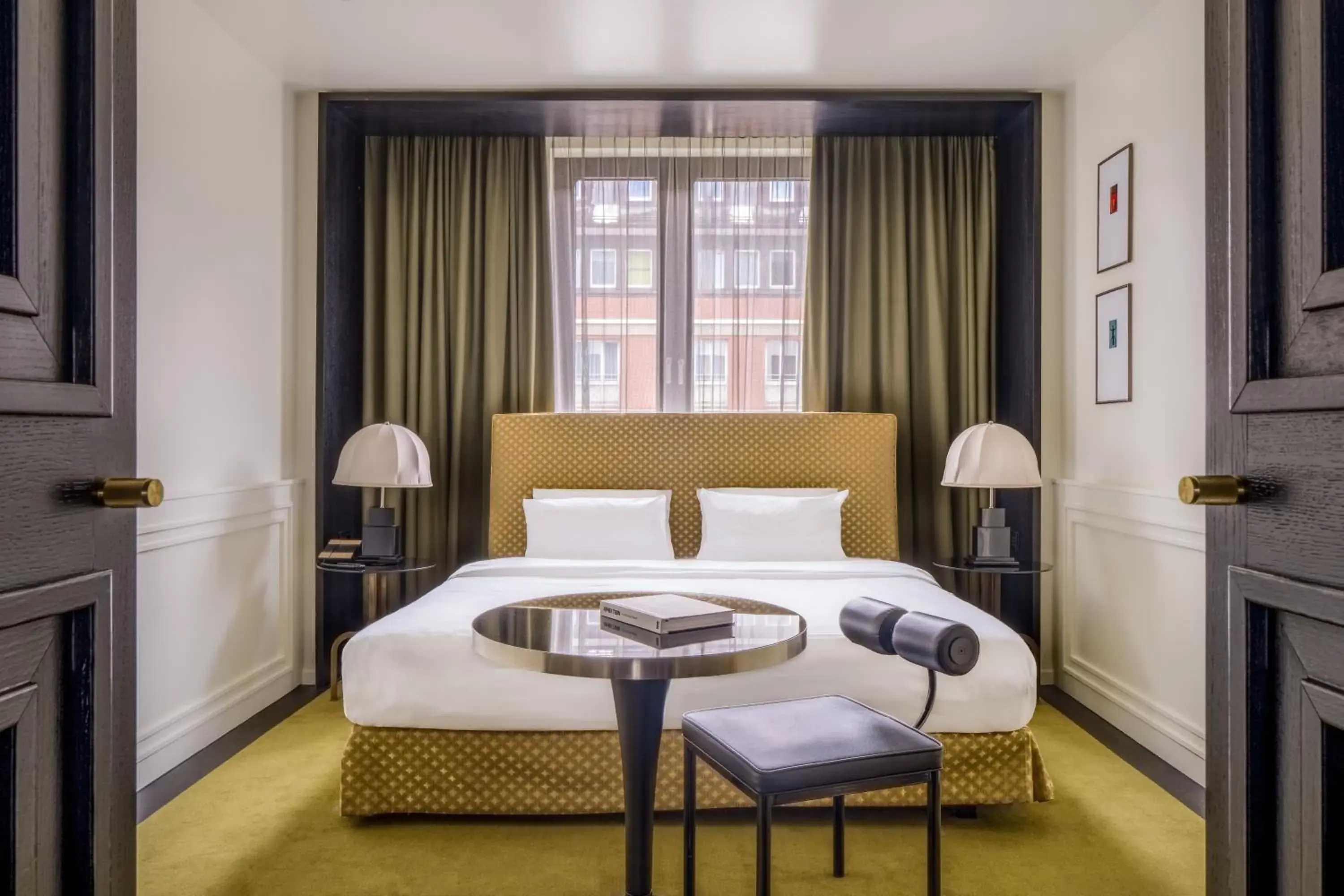 Deluxe King Room in Roomers Munich, Autograph Collection Deluxe King Room in Roomers Munich, Autograph Collection