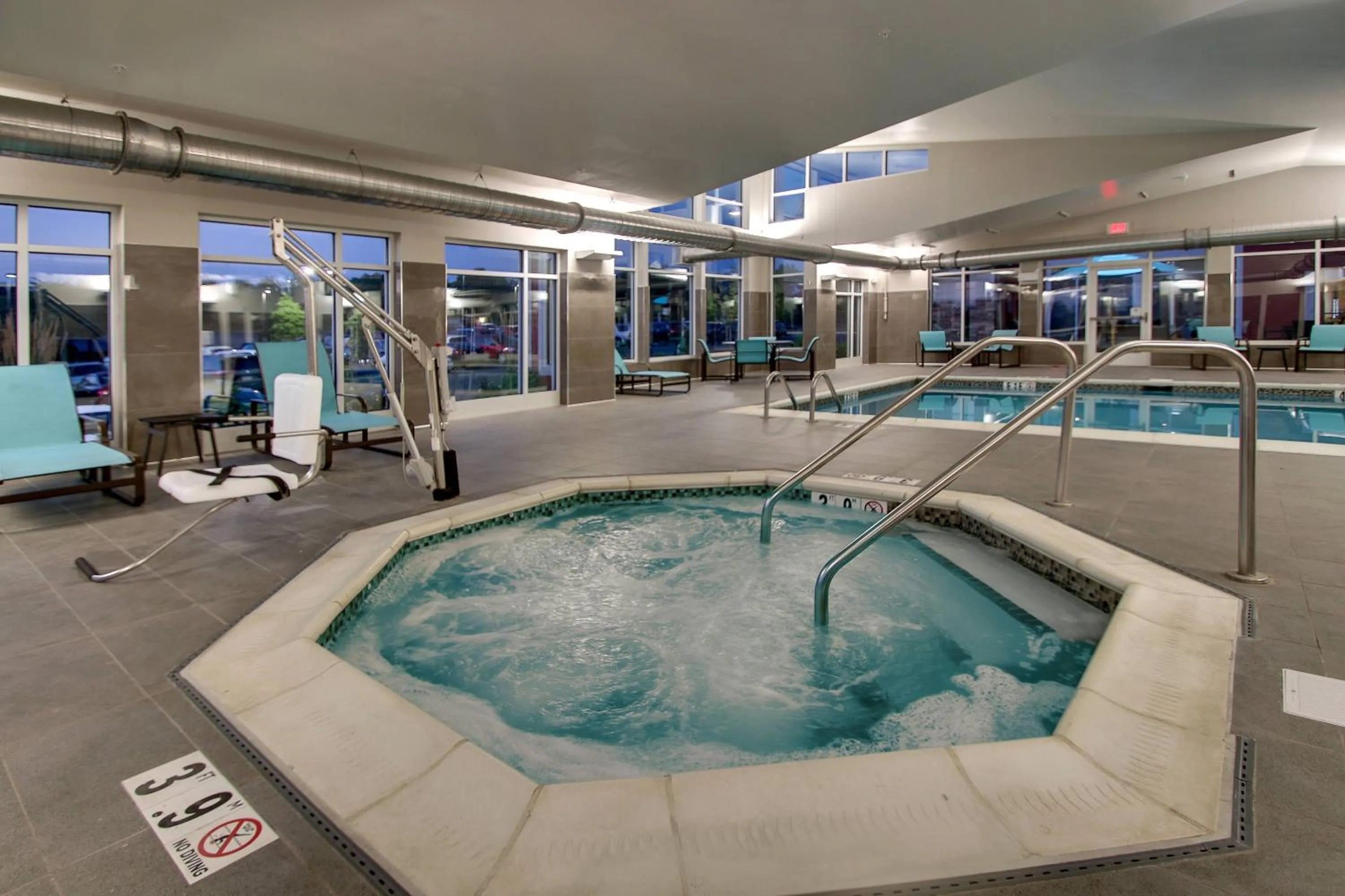 Swimming pool in Residence Inn by Marriott Philadelphia Valley Forge/Collegeville