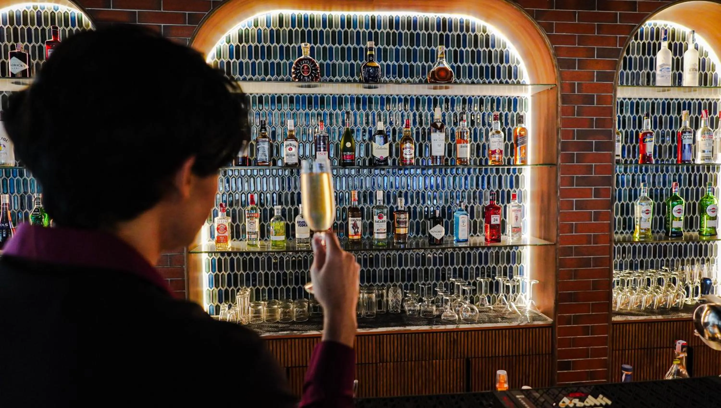 Lounge or bar in Four Points by Sheraton Bangkok Ploenchit Sukhumvit