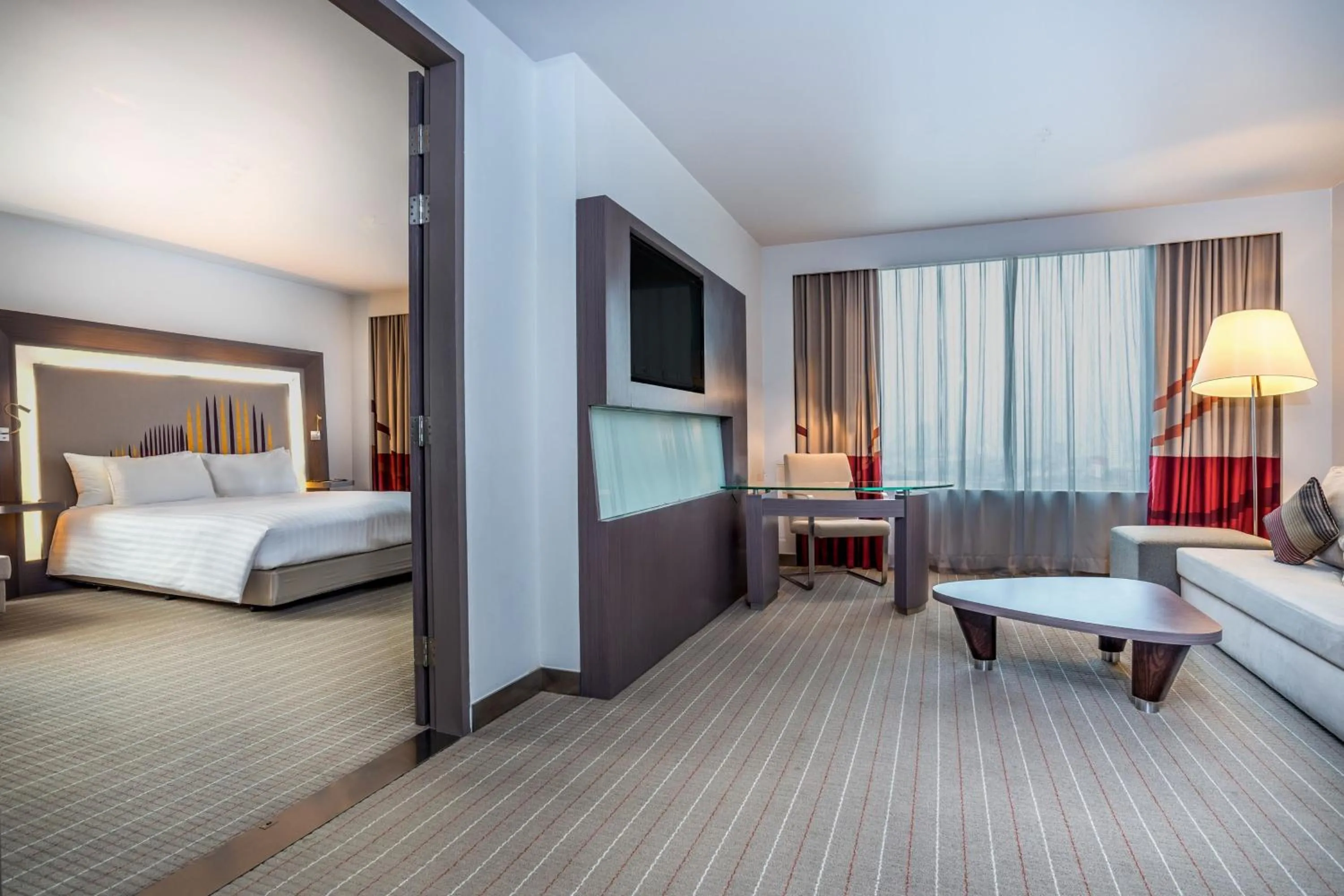 Bedroom, Bed in Four Points by Sheraton Bangkok Ploenchit Sukhumvit