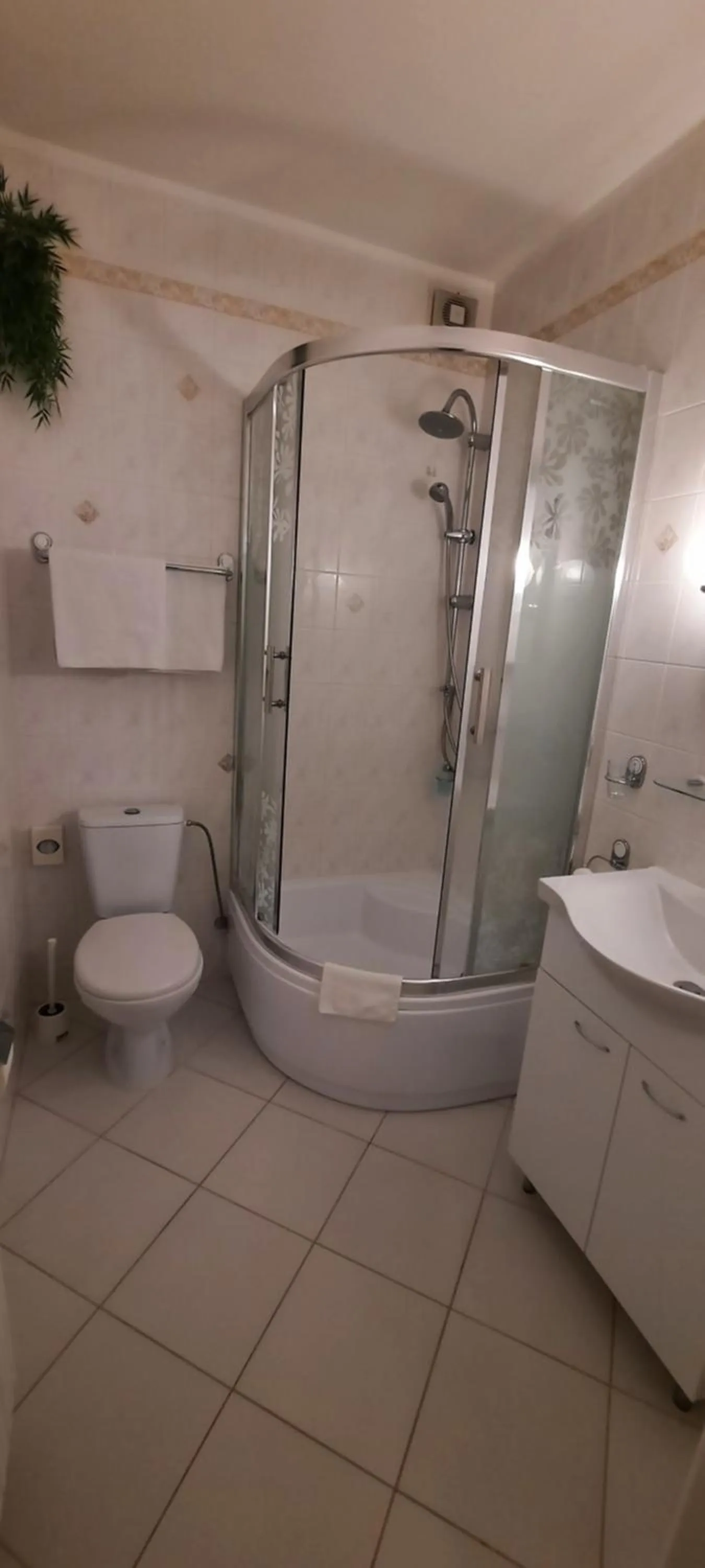 Bathroom in Hotel Excellent