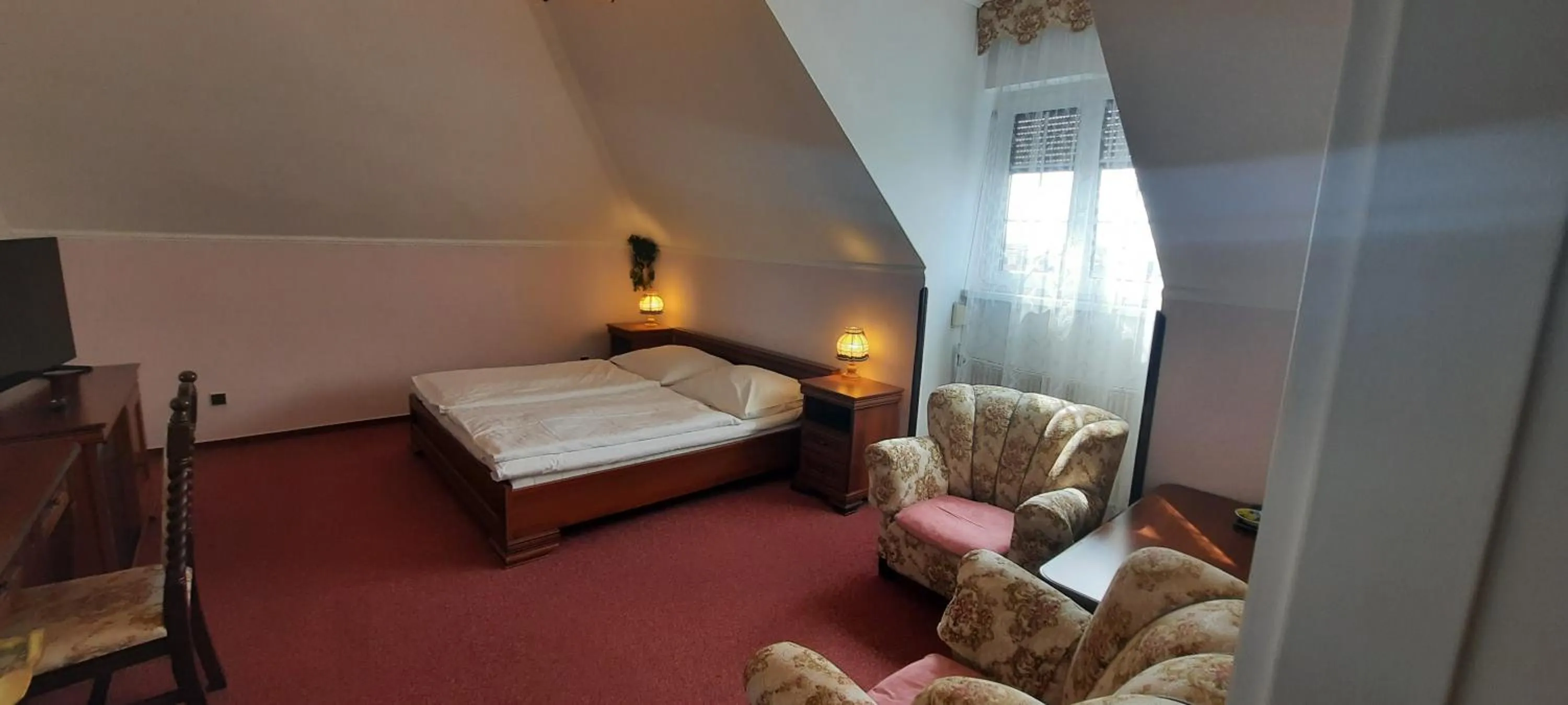 Bed in Hotel Excellent