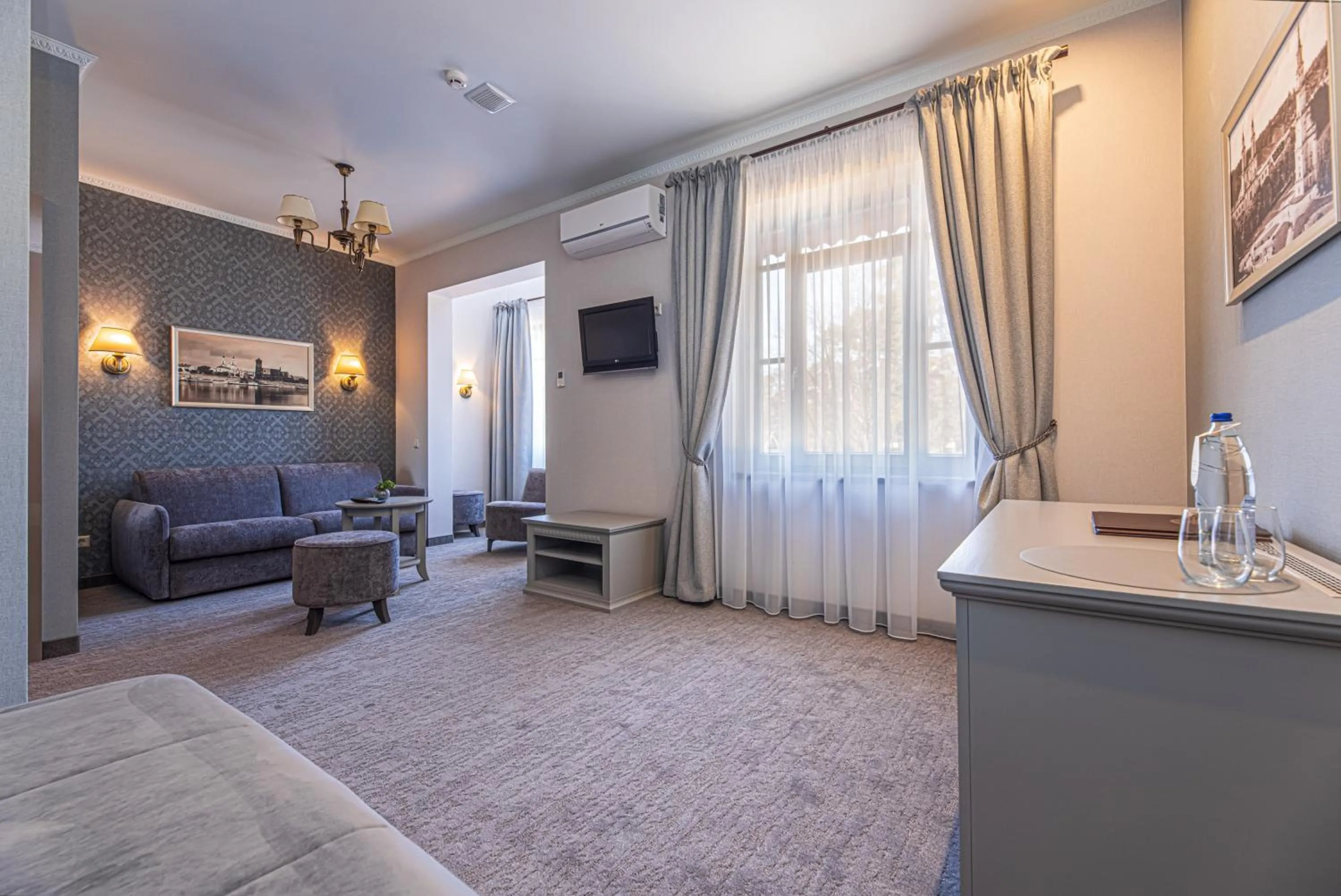 TV and multimedia in Senoji Hansa Hotel