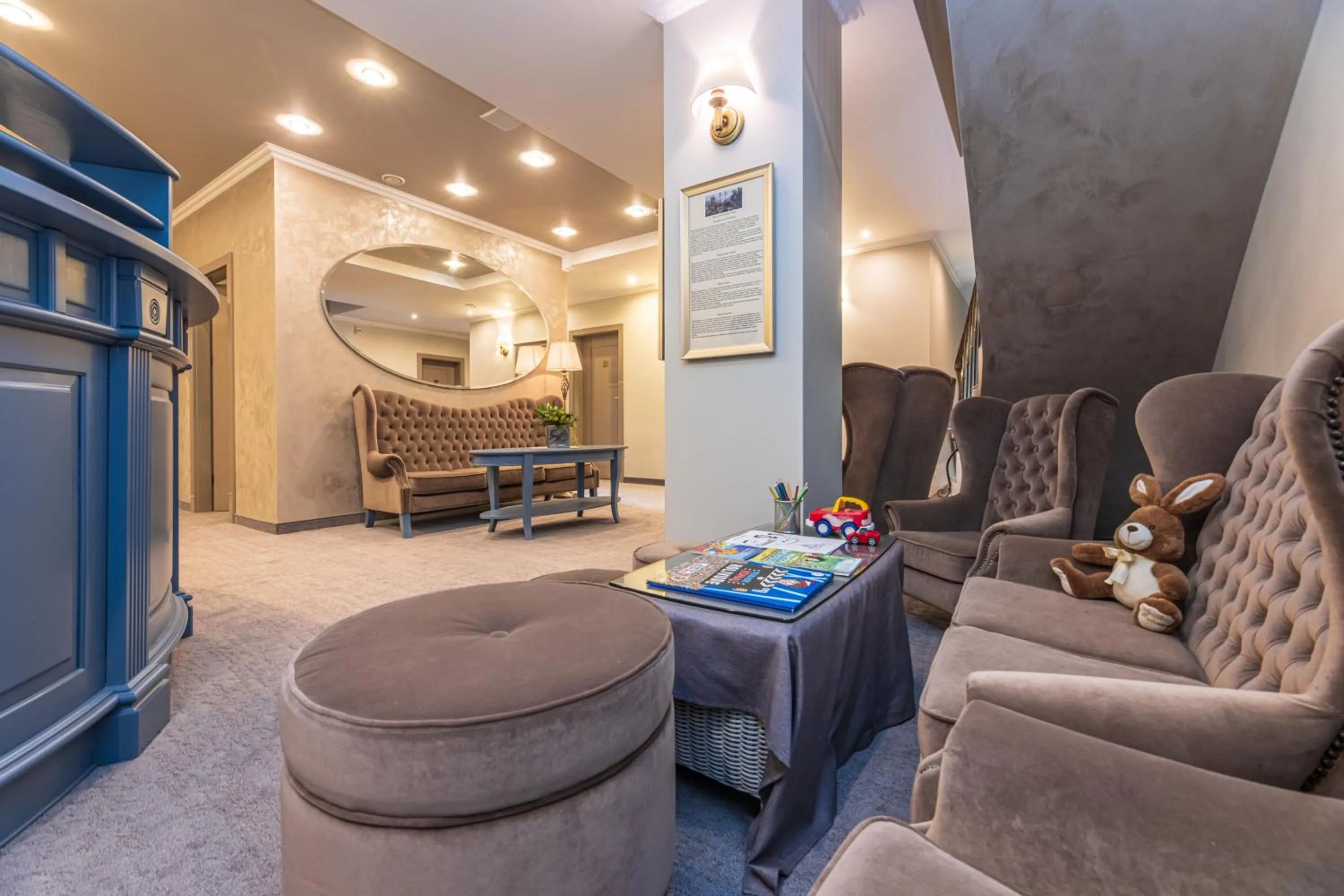 Lobby or reception in Senoji Hansa Hotel