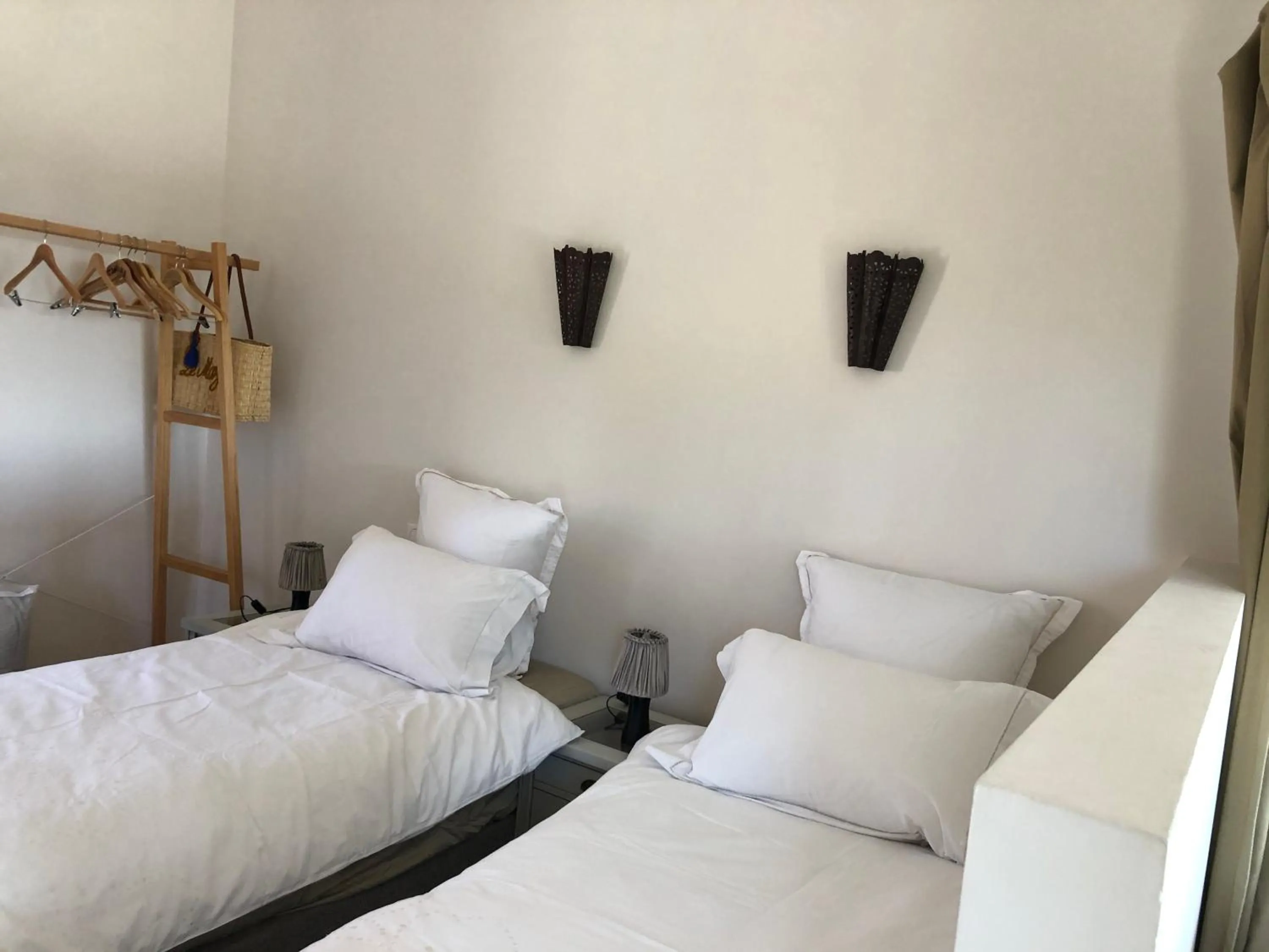 Bed in le Mas des Pignes -adults only