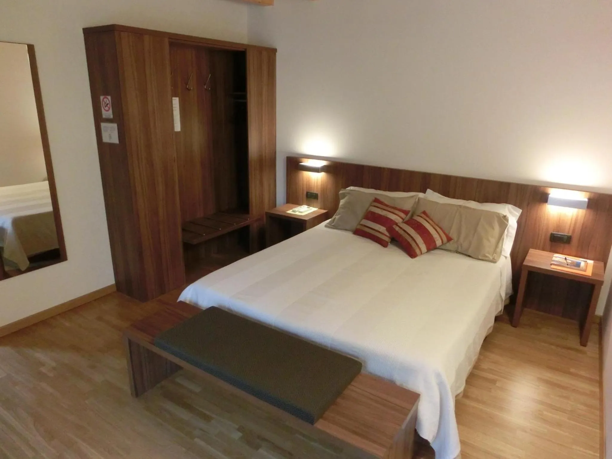 Photo of the whole room, Bed in Hotel C25