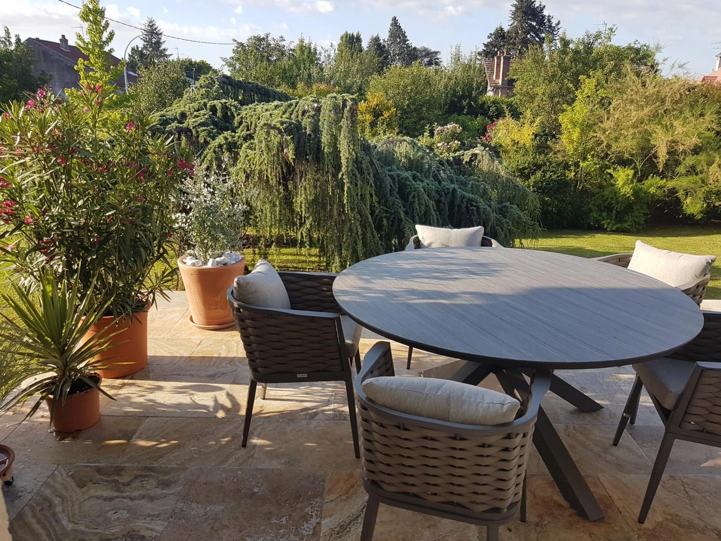 Dining area in La Montignonne