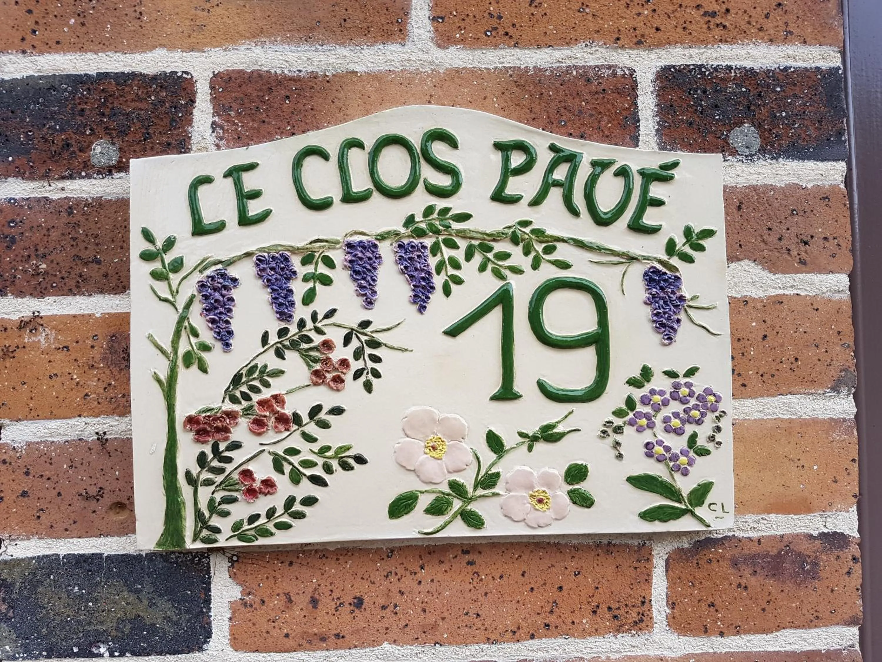 Logo/Certificate/Sign in La Montignonne