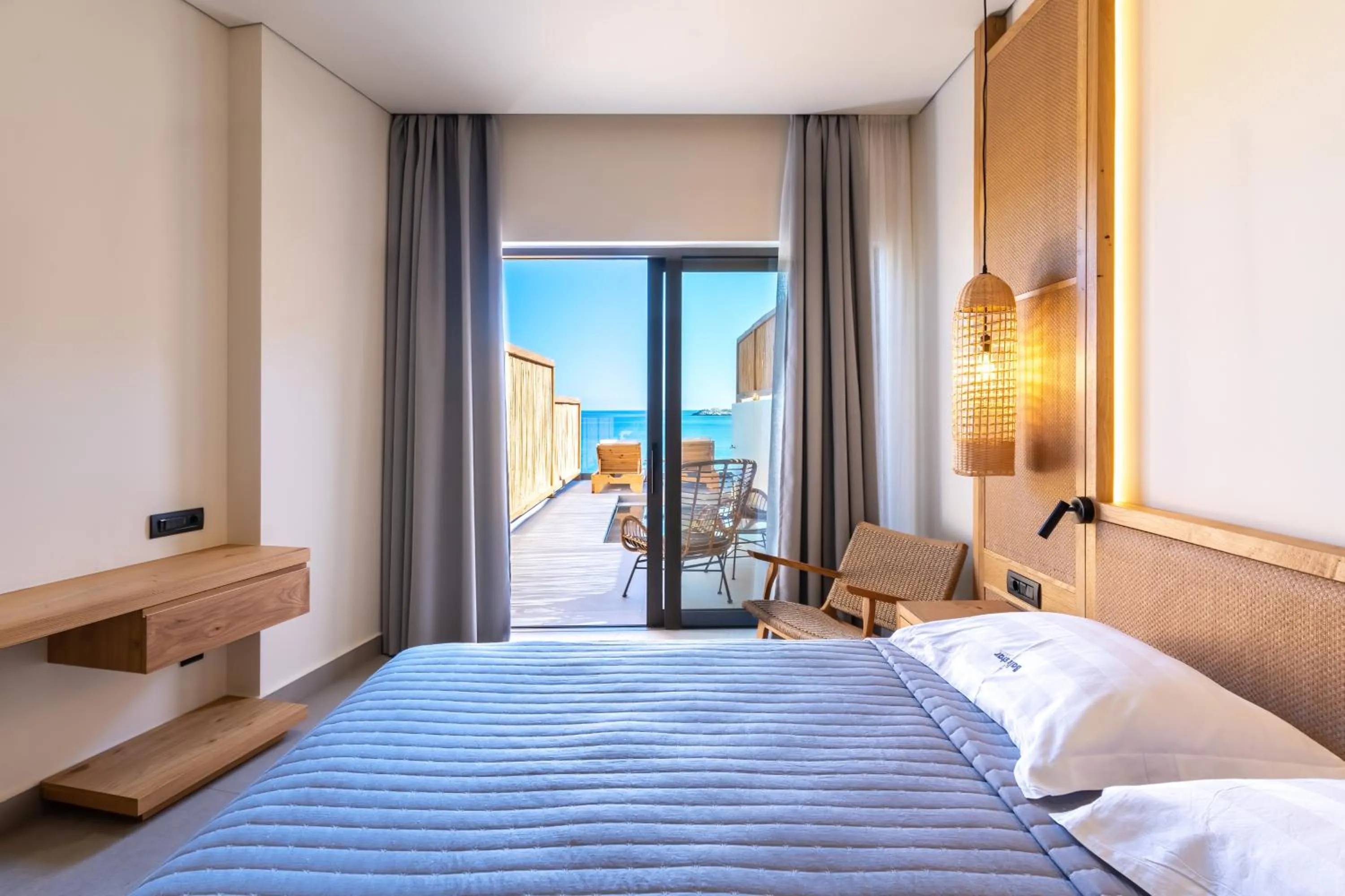 Bed in Bali Star Resort Hotel