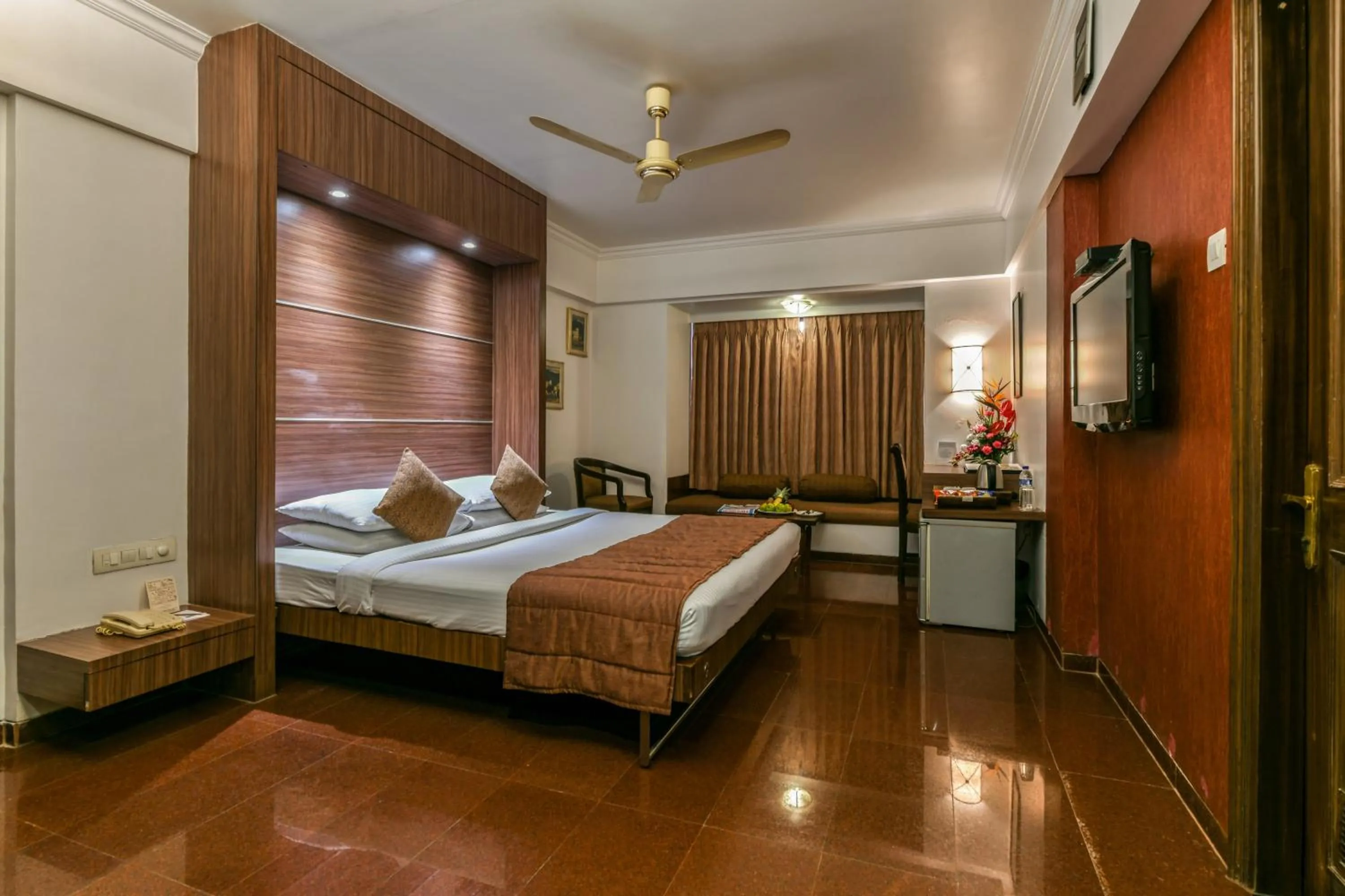 The Paradise By Tunga