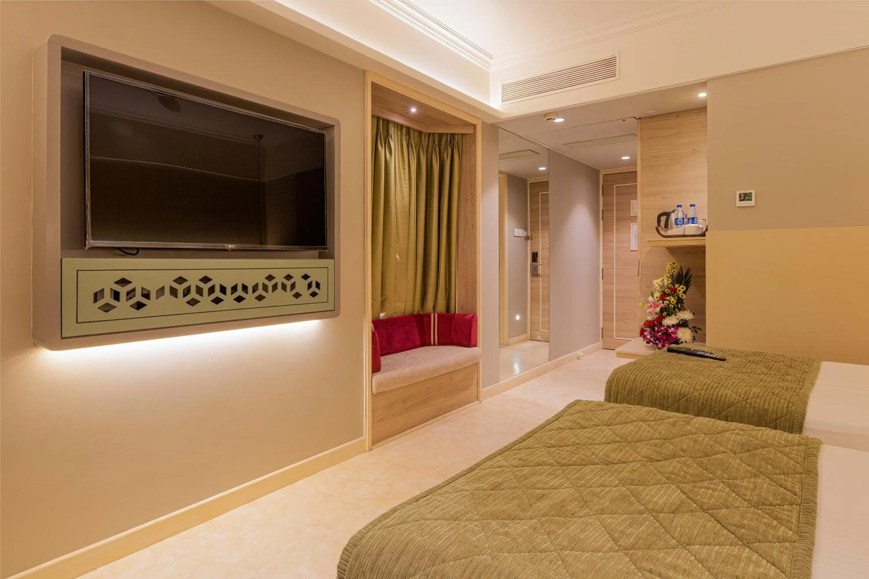 The Paradise By Tunga