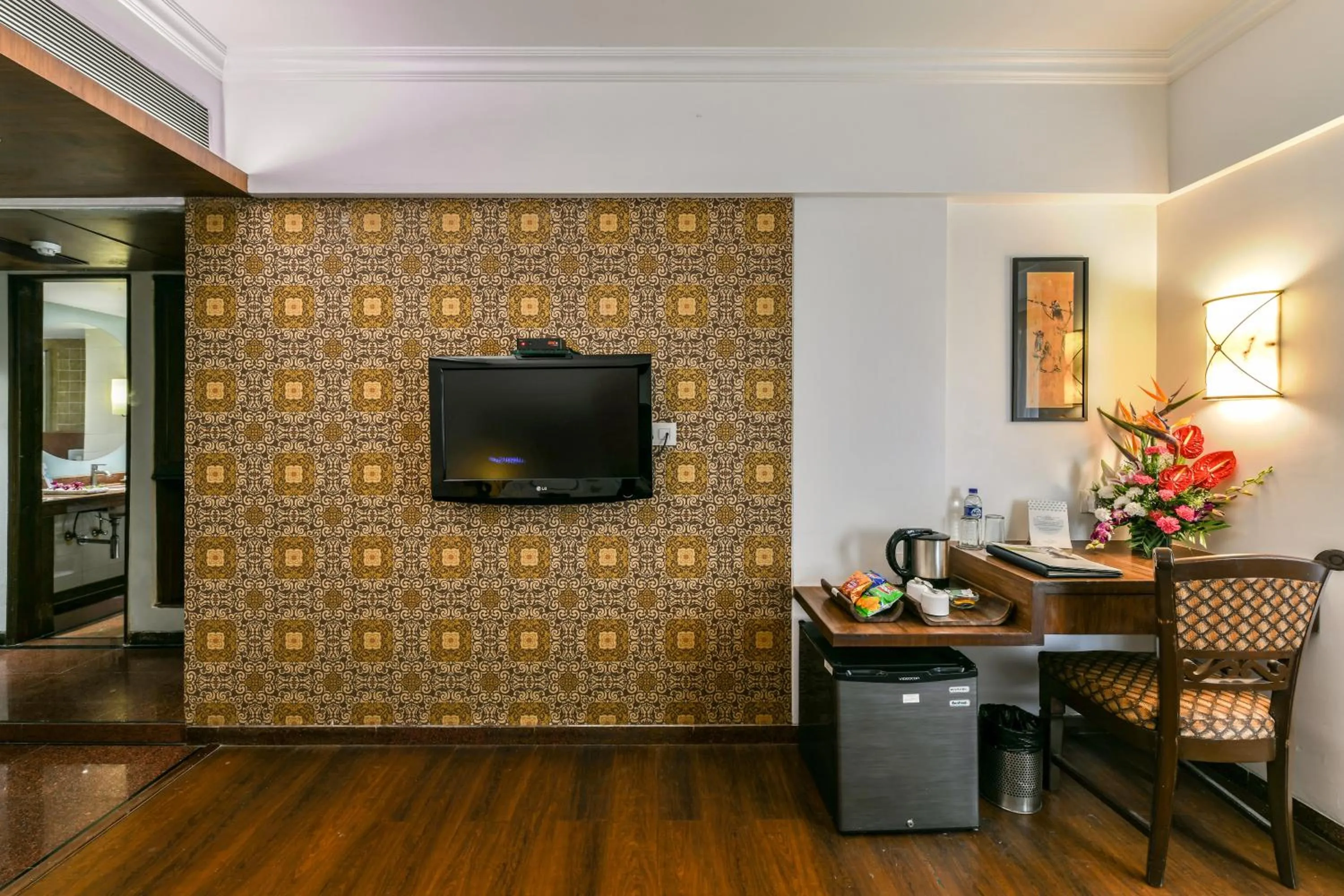 The Paradise By Tunga