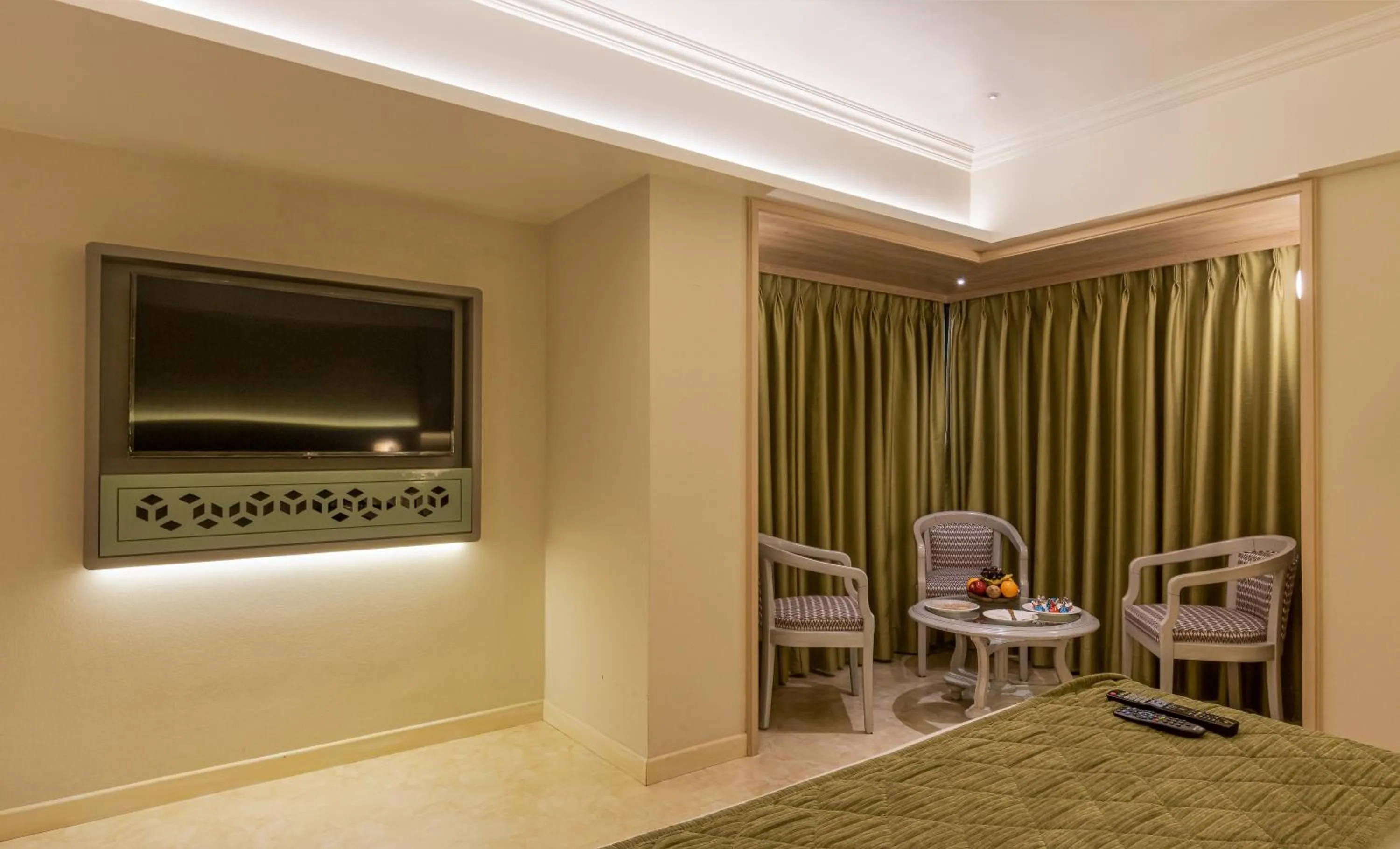 The Paradise By Tunga