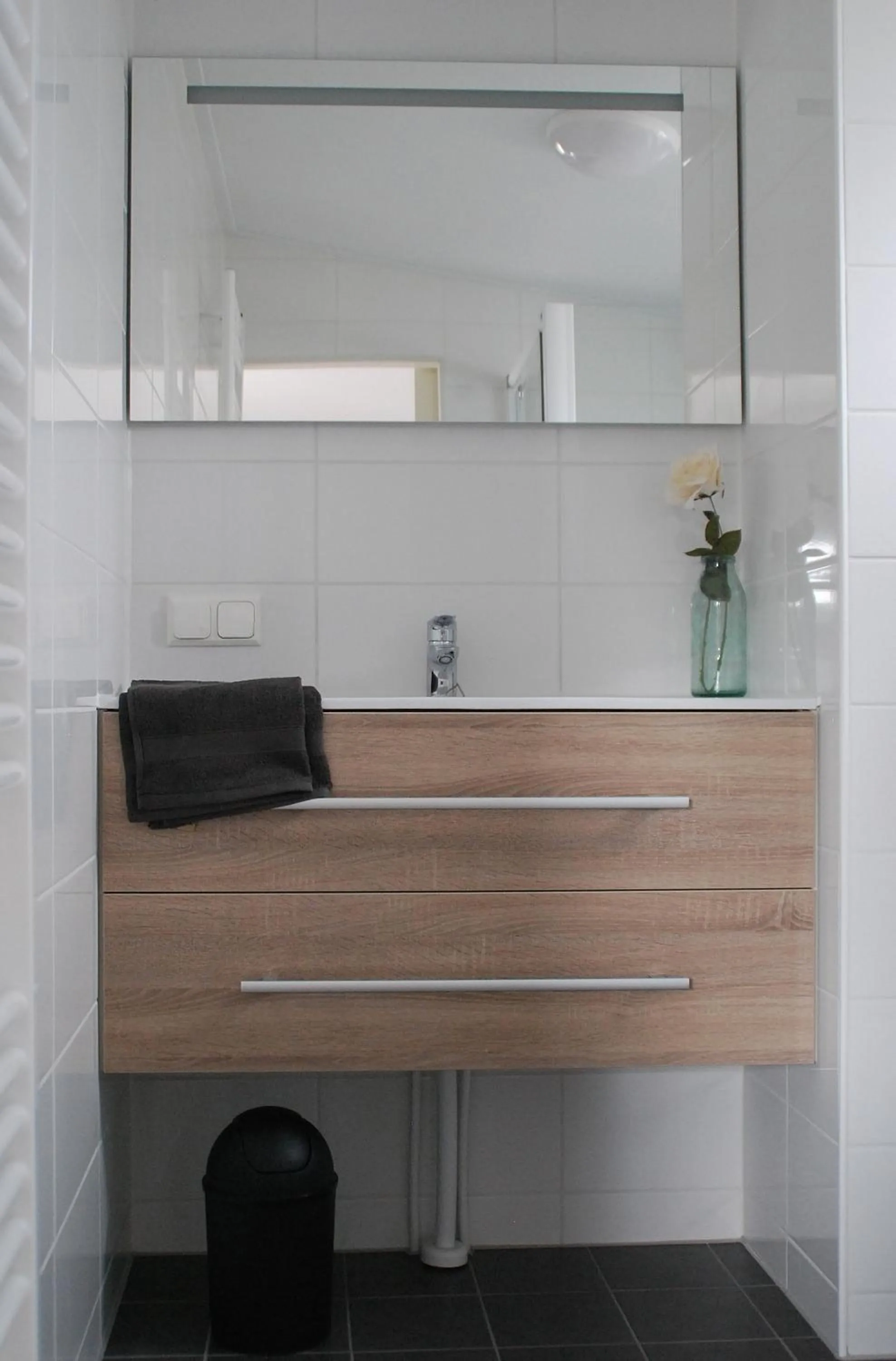 Shower in Hotel Chalets Middelburg