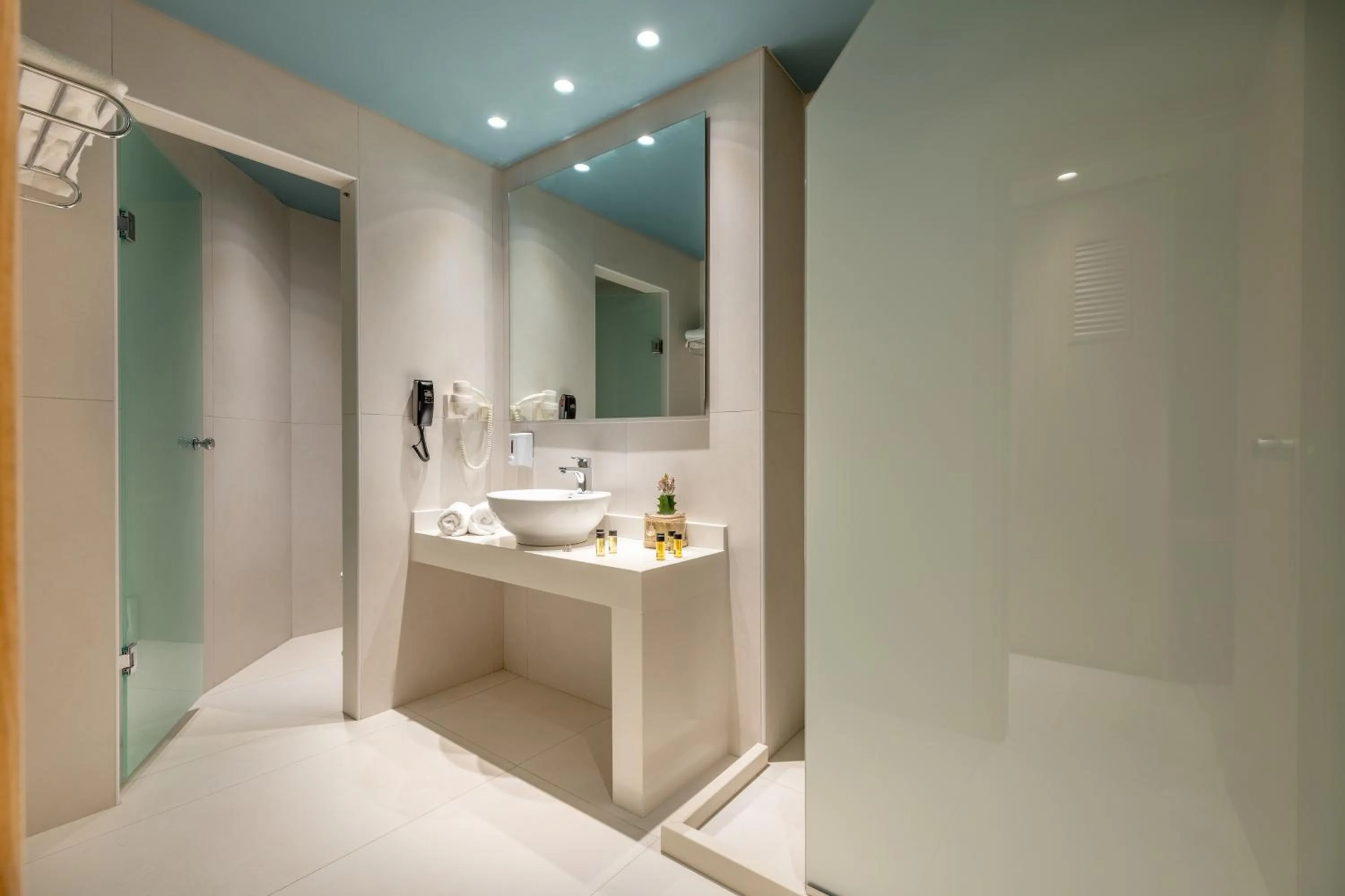 Bathroom in Arina Beach Resort