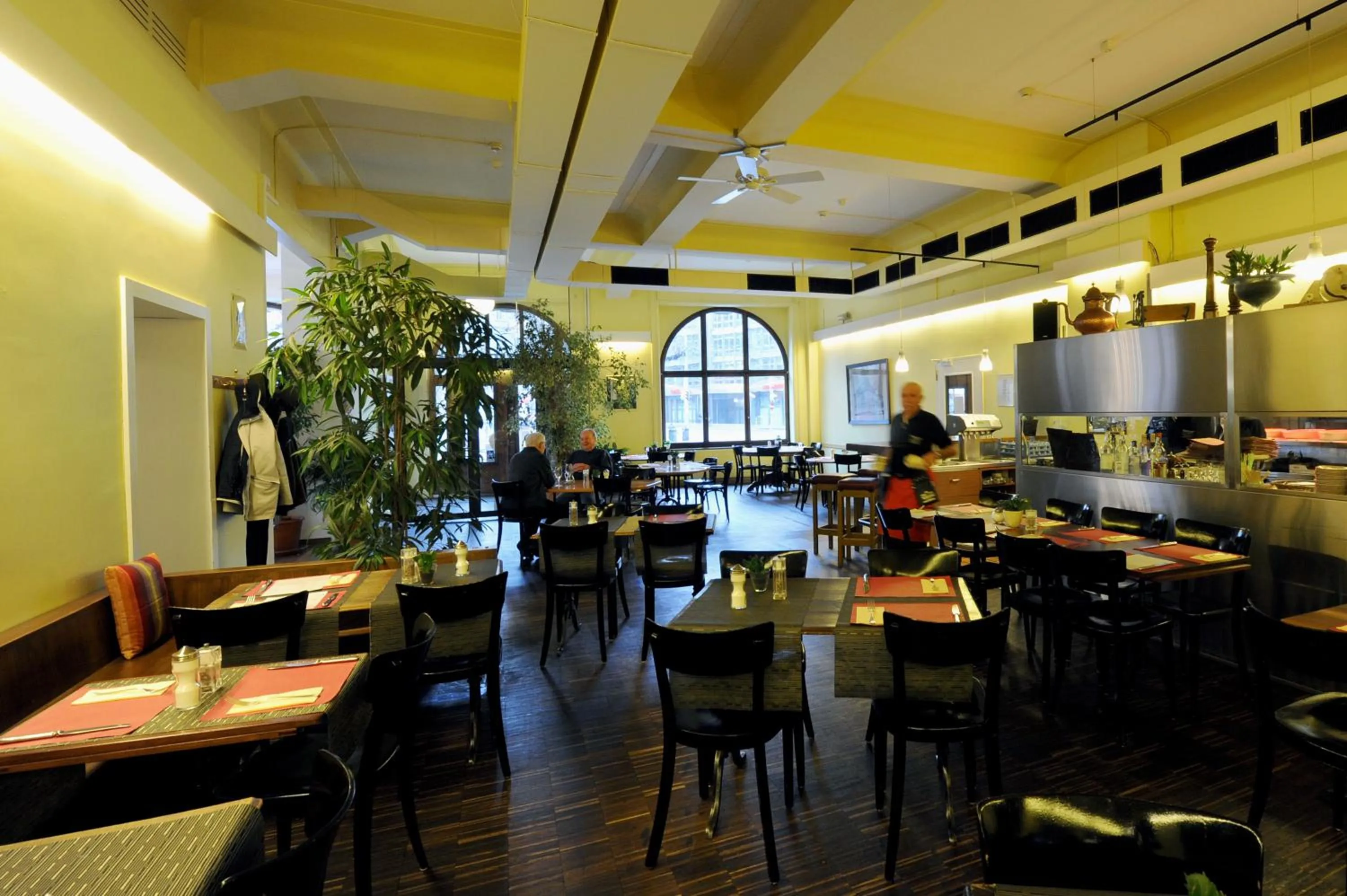 Restaurant/places to eat in Hotel National Bern