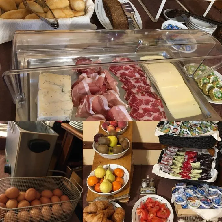 Buffet breakfast in Belvedere Hotel & Villa