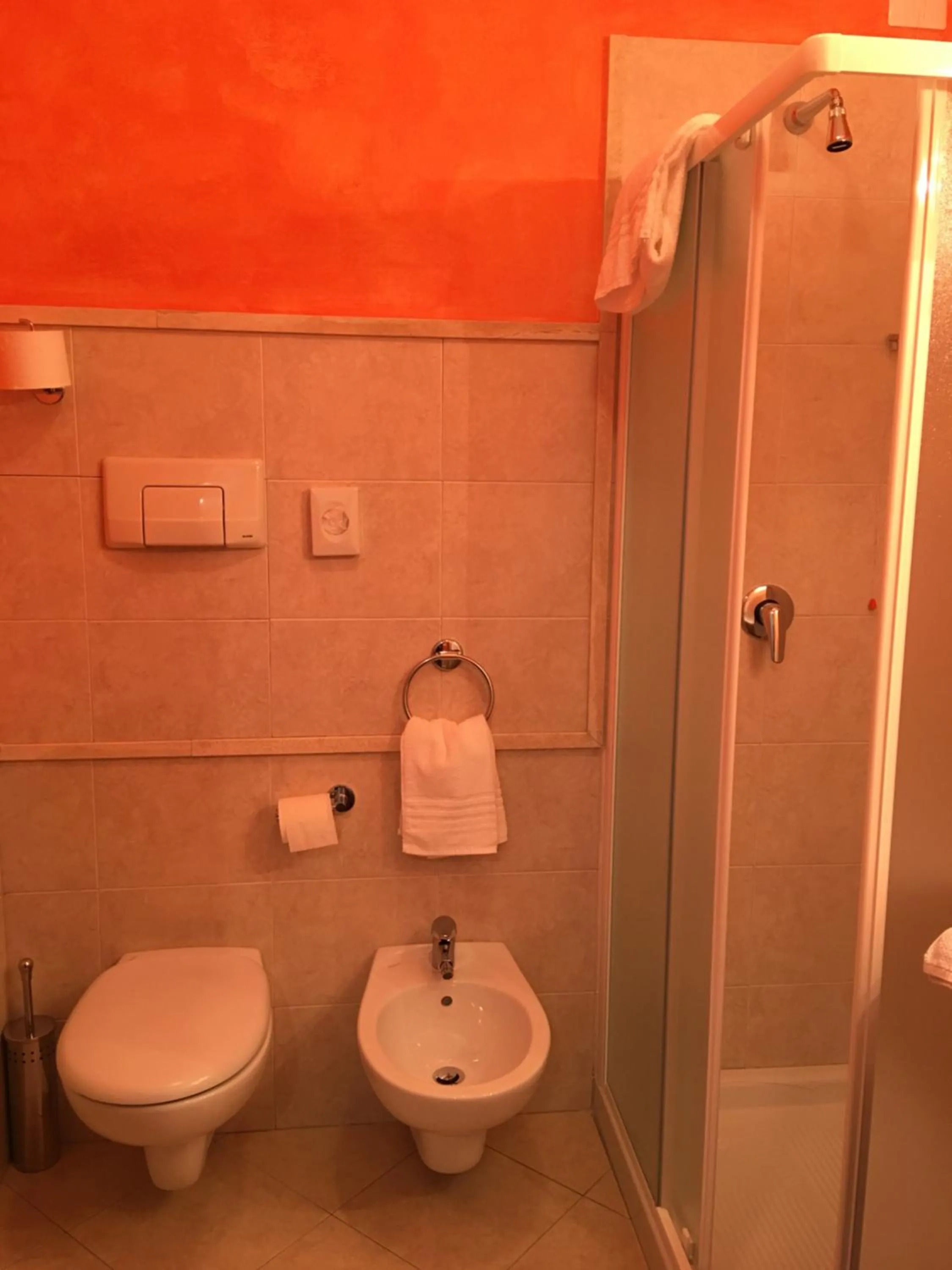 Shower in Belvedere Hotel & Villa