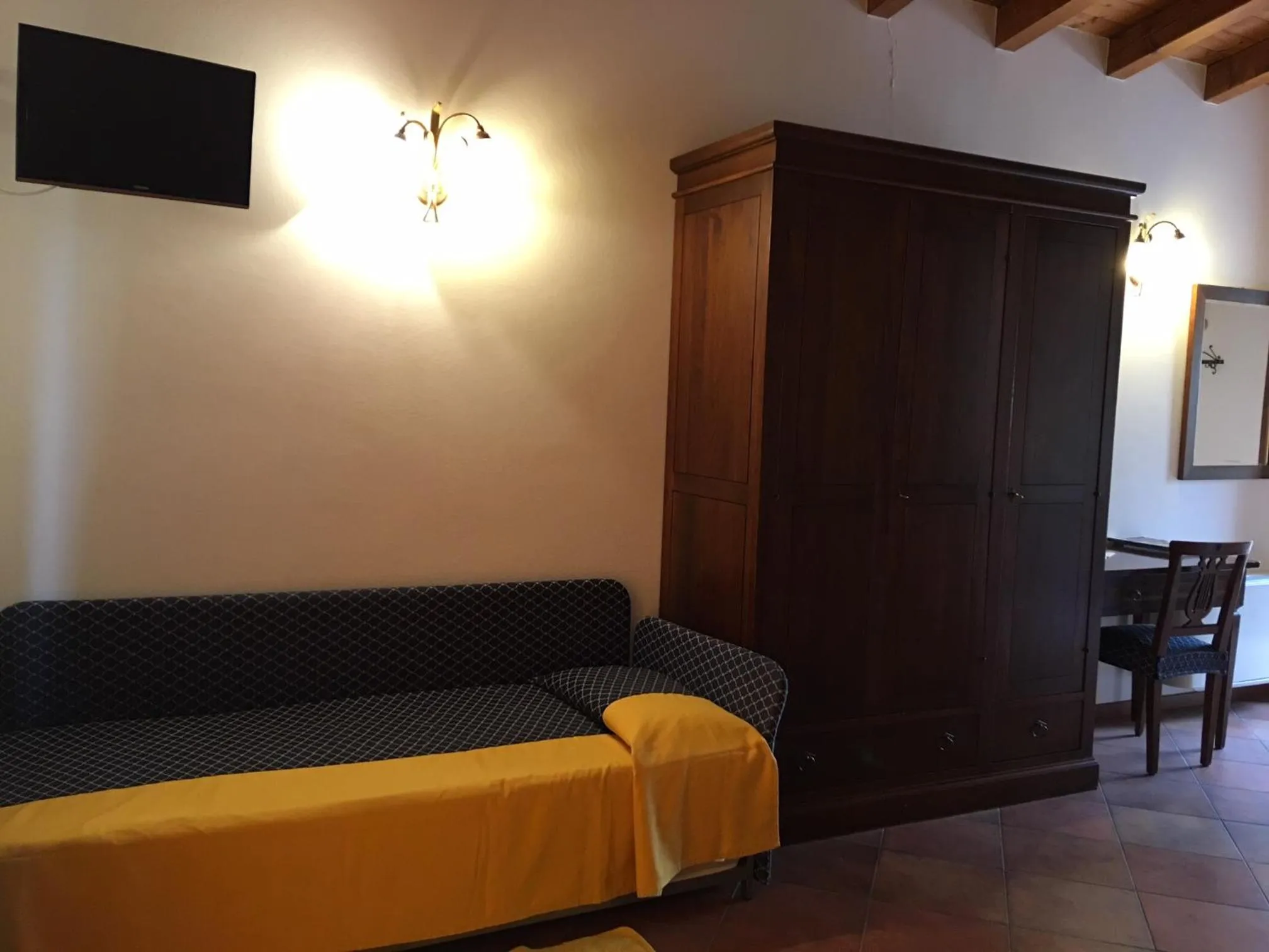 Bed in Belvedere Hotel & Villa