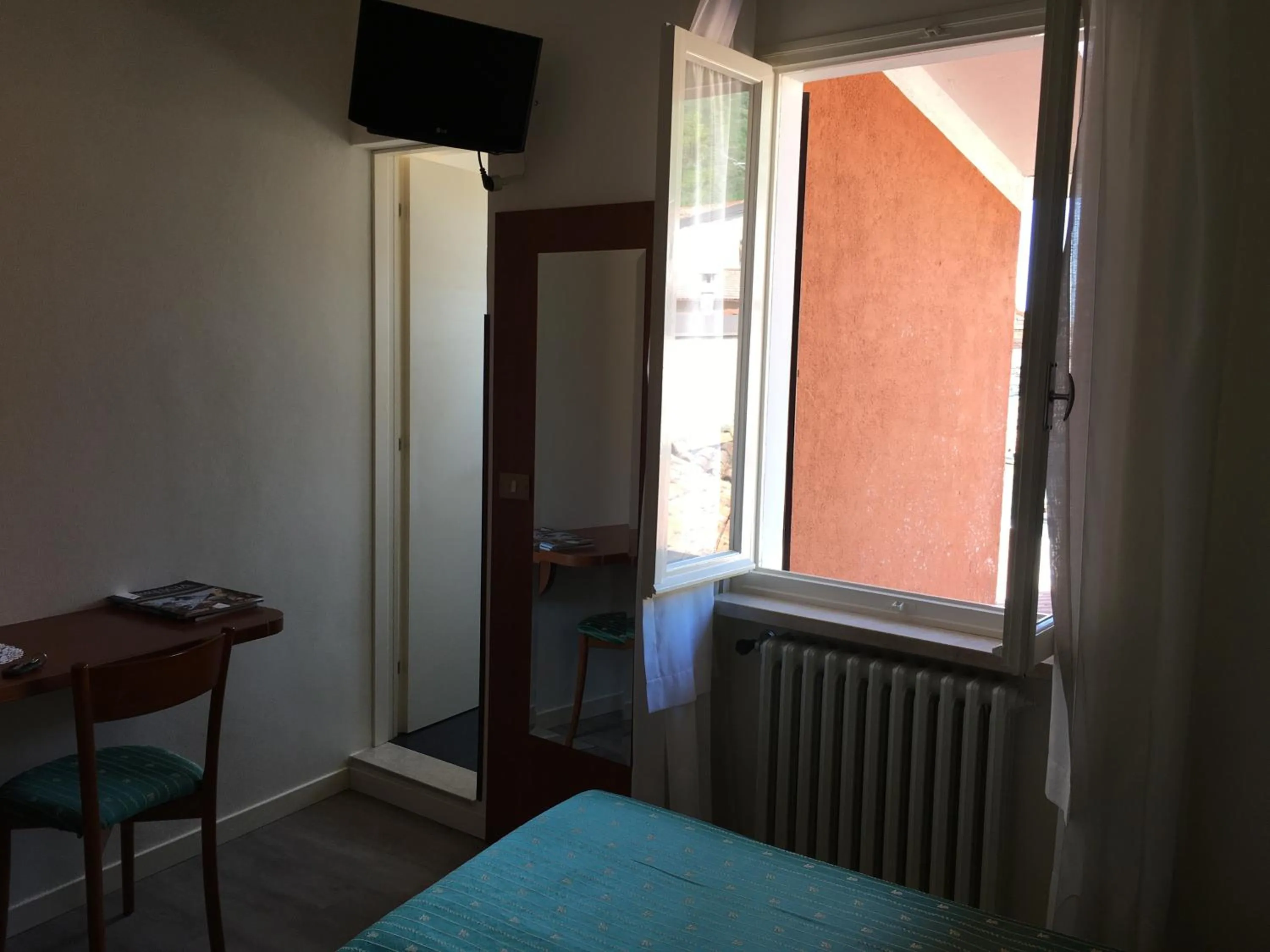 Photo of the whole room in Belvedere Hotel & Villa