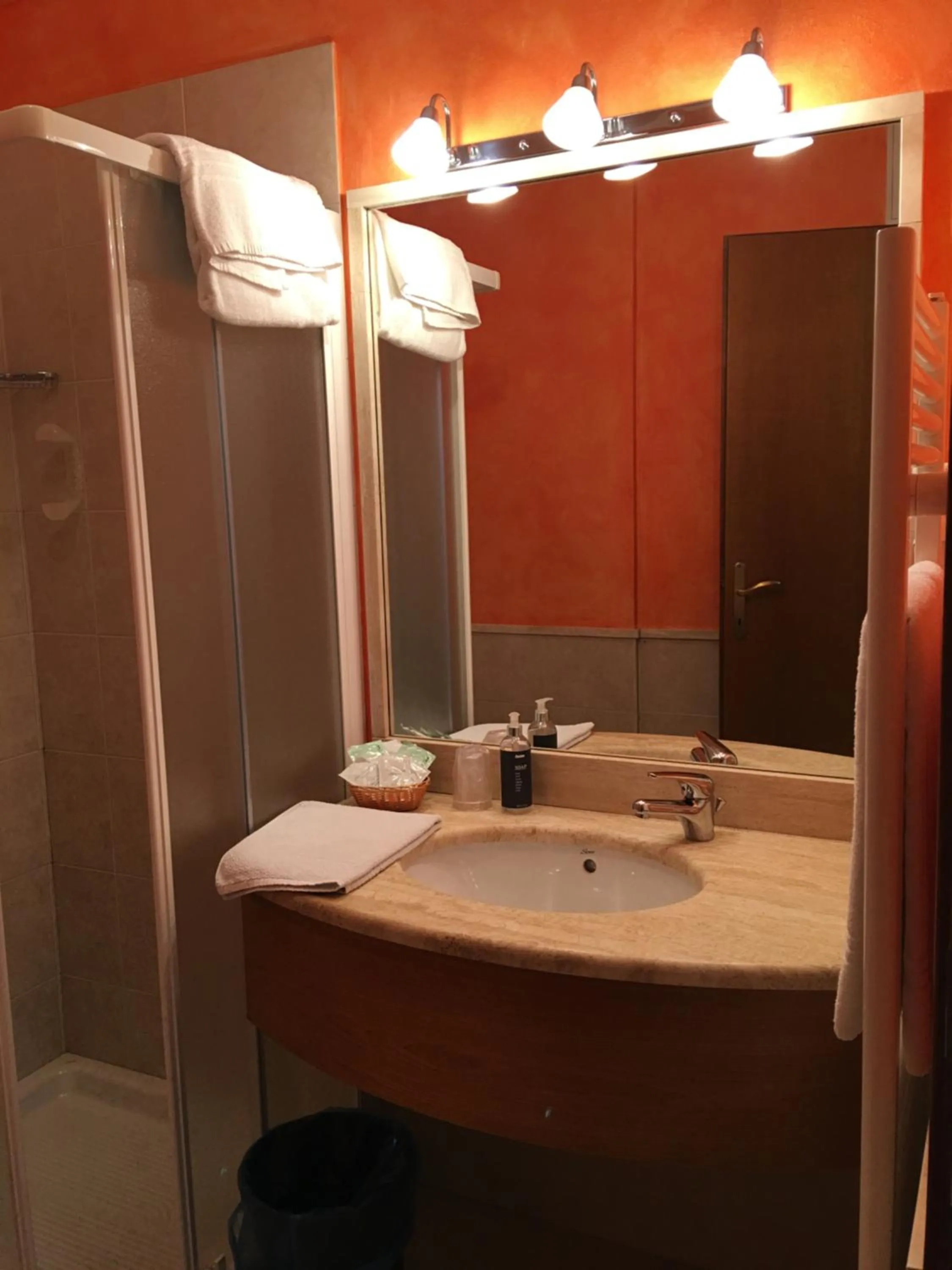 Toilet in Belvedere Hotel & Villa