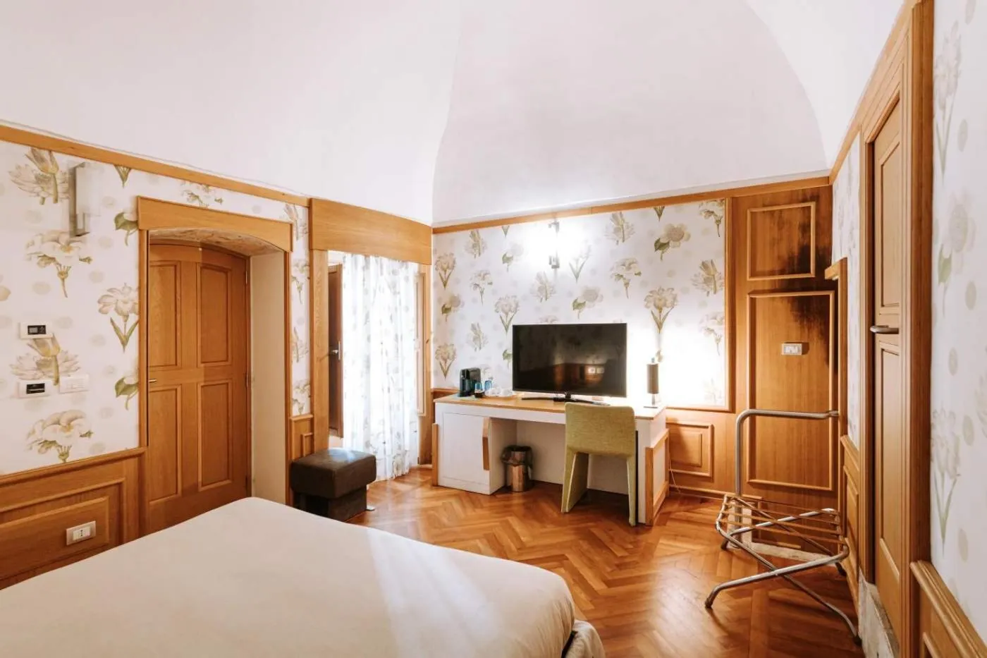 Bed in Santa Rosa Relais