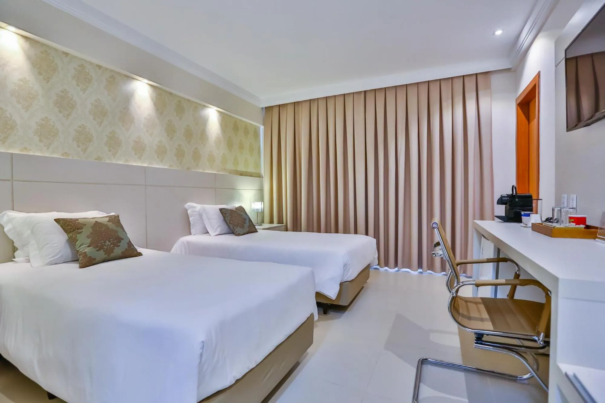 Bed in Golden Lis Hotel Boutique