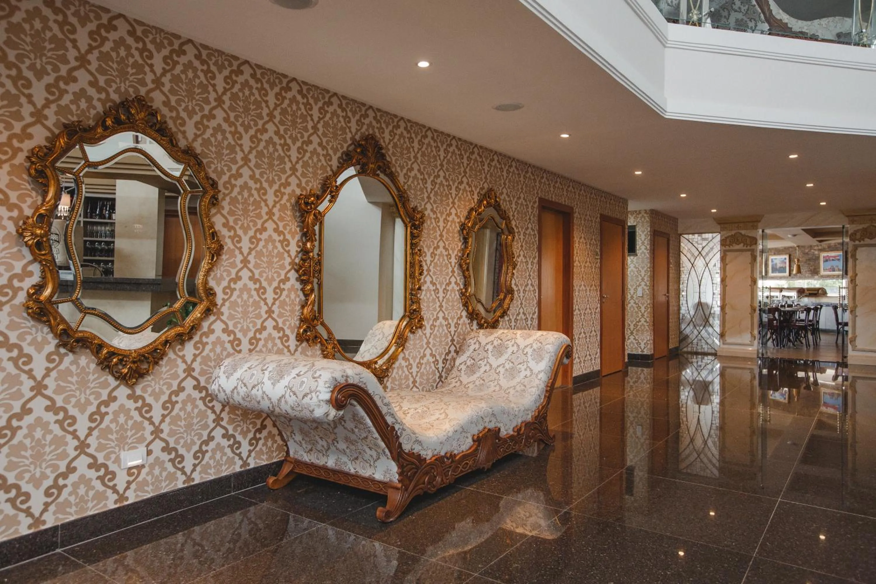 Living room in Golden Lis Hotel Boutique