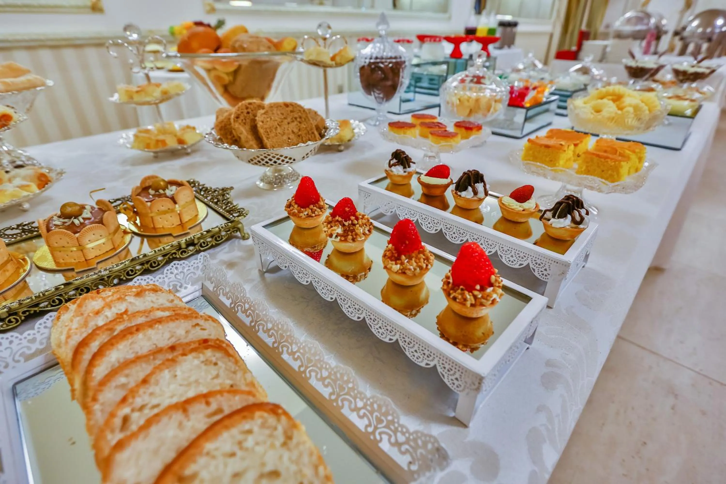 Golden Lis Hotel Boutique