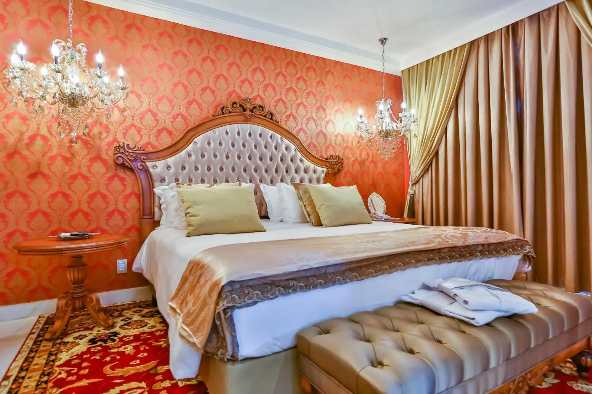 Viena Imperial Suite - single occupancy in Golden Lis Hotel Boutique Viena Imperial Suite - single occupancy in Golden Lis Hotel Boutique